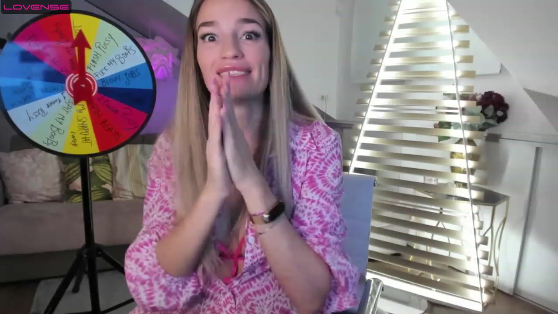Gallery image thumbnail from BirthdaySpicy's myfreecams stream on, 04/19/2023, 21:00 image 11 of 20