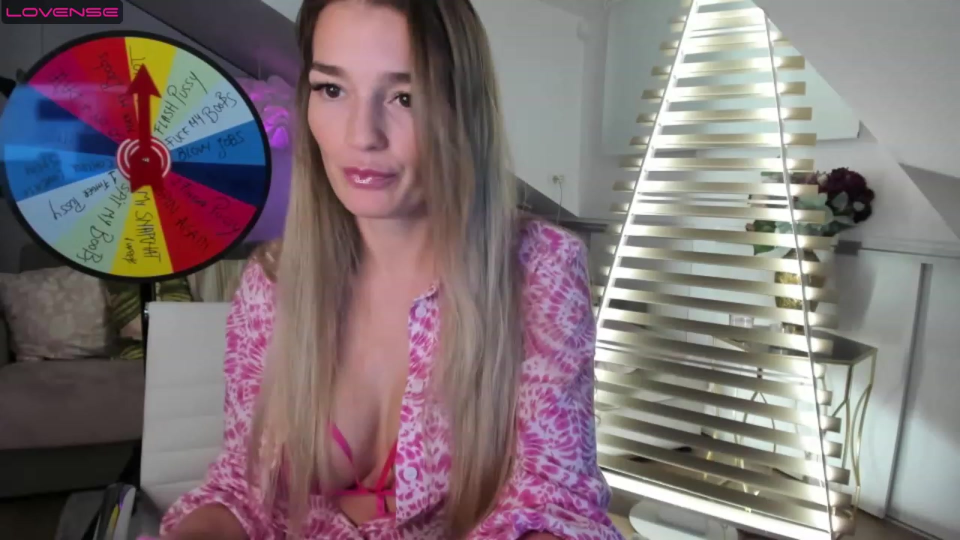 Gallery image thumbnail from BirthdaySpicy's myfreecams stream on, 04/19/2023, 21:00 image 1 of 20
