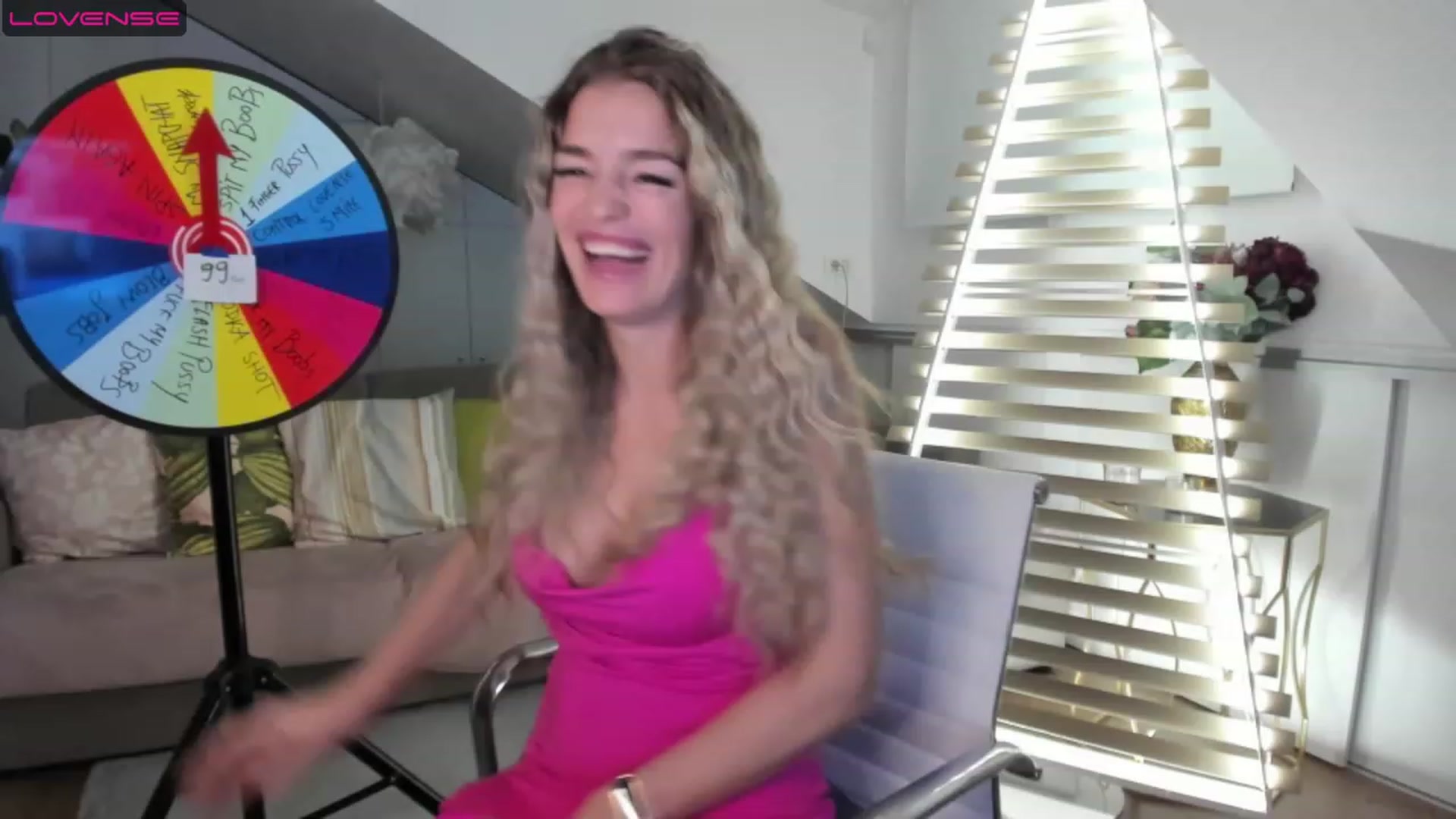 Gallery image thumbnail from BirthdaySpicy's myfreecams stream on, 04/20/2023, 22:29 image 2 of 20