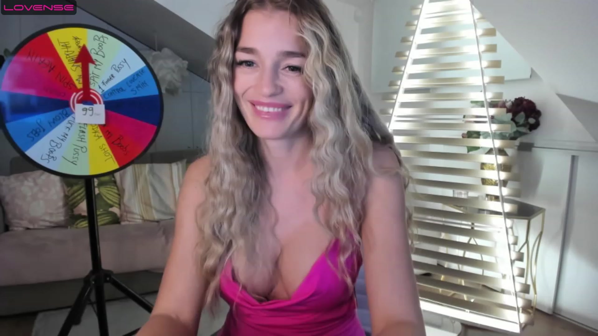 Gallery image thumbnail from BirthdaySpicy's myfreecams stream on, 04/20/2023, 22:29 image 5 of 20