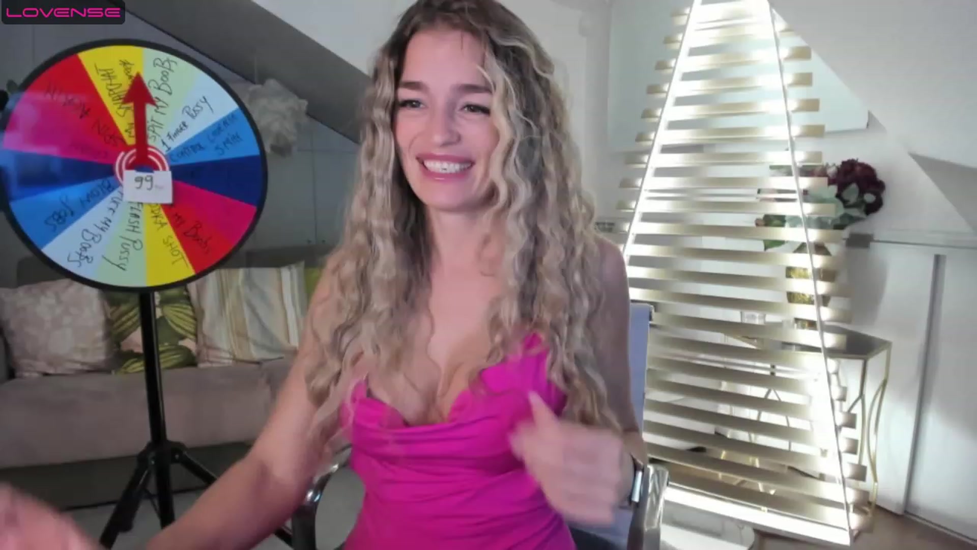 Gallery image thumbnail from BirthdaySpicy's myfreecams stream on, 04/20/2023, 22:29 image 3 of 20