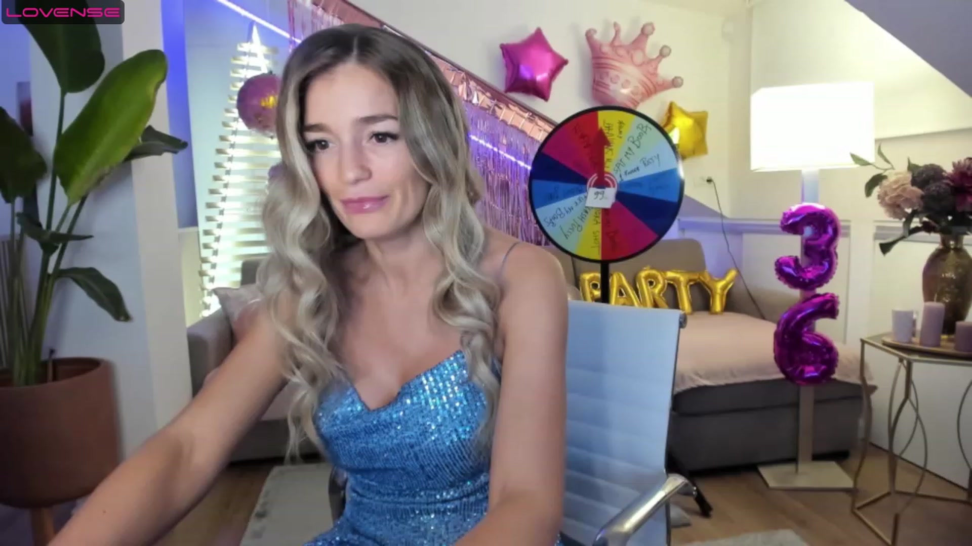 Gallery image thumbnail from BirthdaySpicy's myfreecams stream on, 04/21/2023, 22:43 image 3 of 20