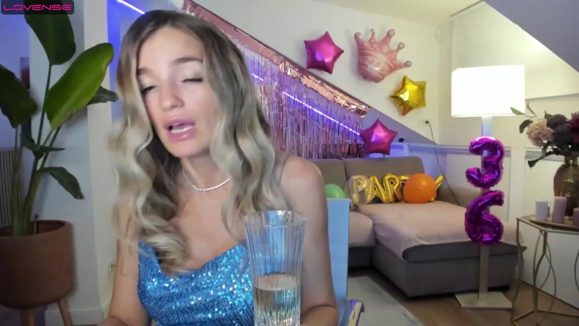Gallery image thumbnail from BirthdaySpicy's myfreecams stream on, 04/21/2023, 23:42 image 15 of 20