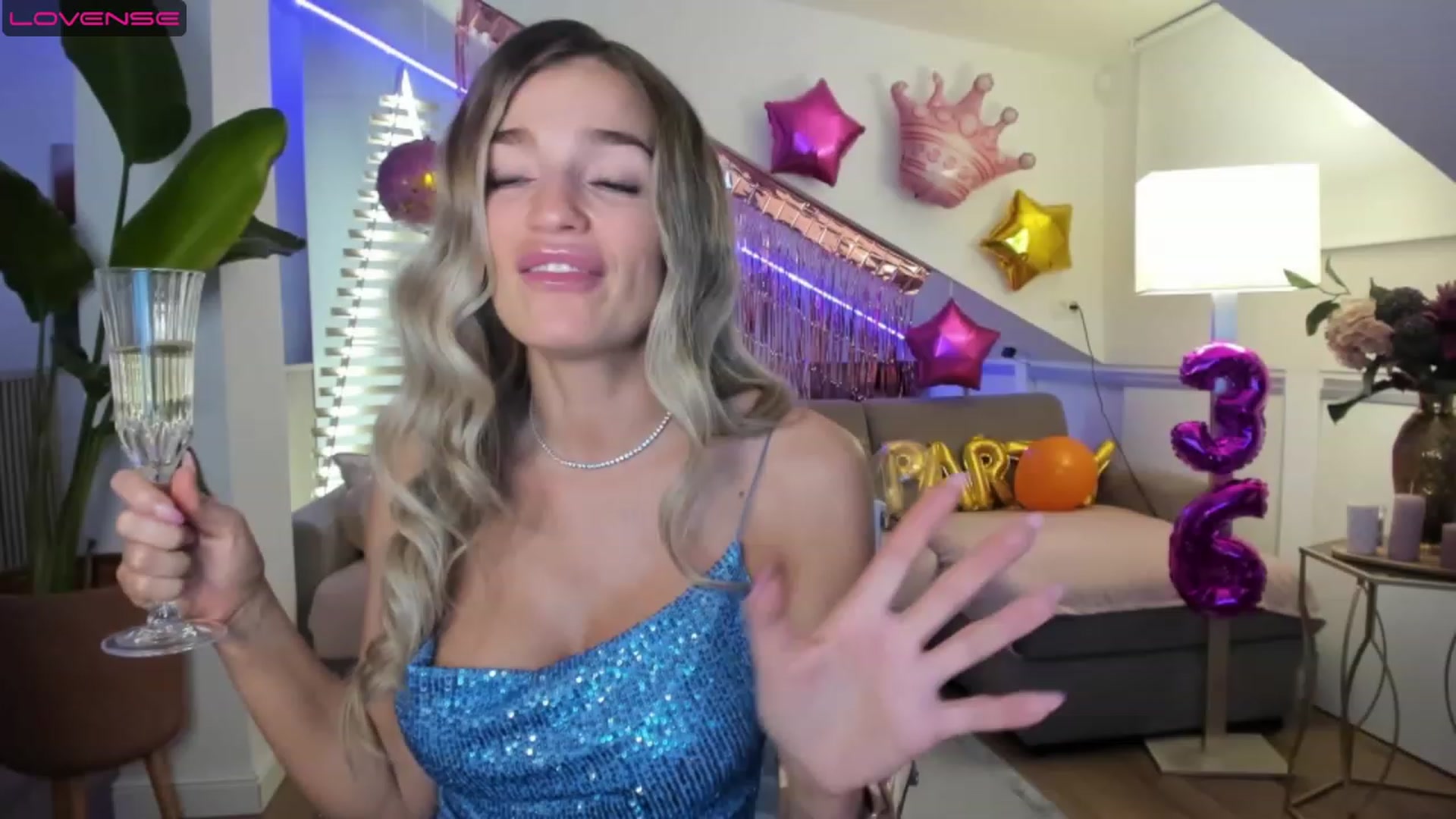 Gallery image thumbnail from BirthdaySpicy's myfreecams stream on, 04/21/2023, 23:42 image 14 of 20