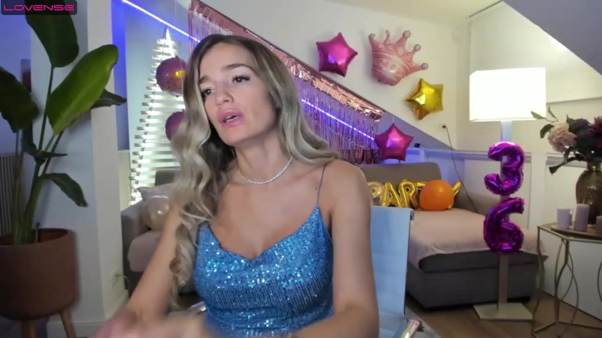 Gallery image thumbnail from BirthdaySpicy's myfreecams stream on, 04/21/2023, 23:42 image 11 of 20