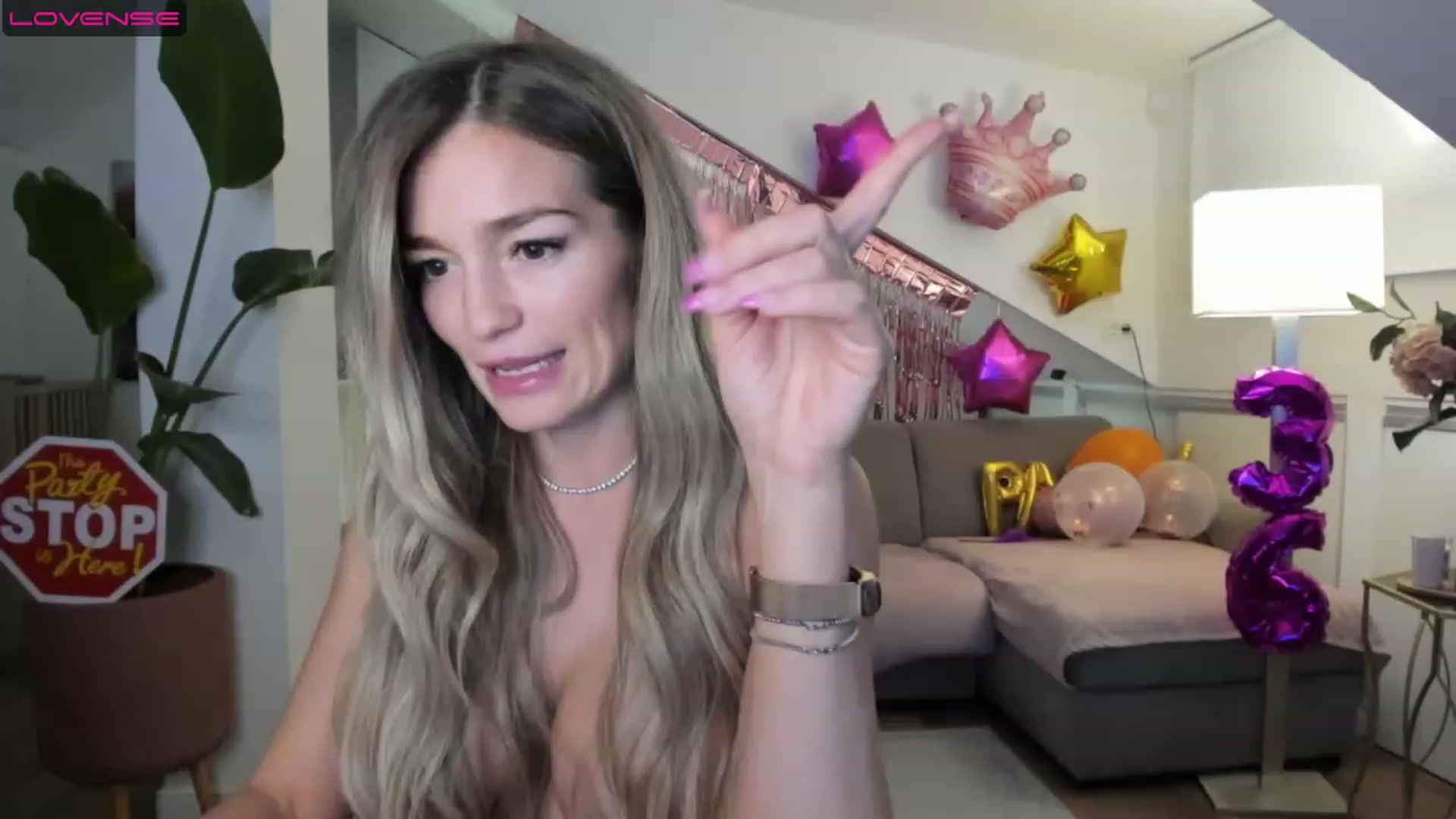 Gallery image thumbnail from BirthdaySpicy's myfreecams stream on, 04/23/2023, 21:25 image 15 of 20