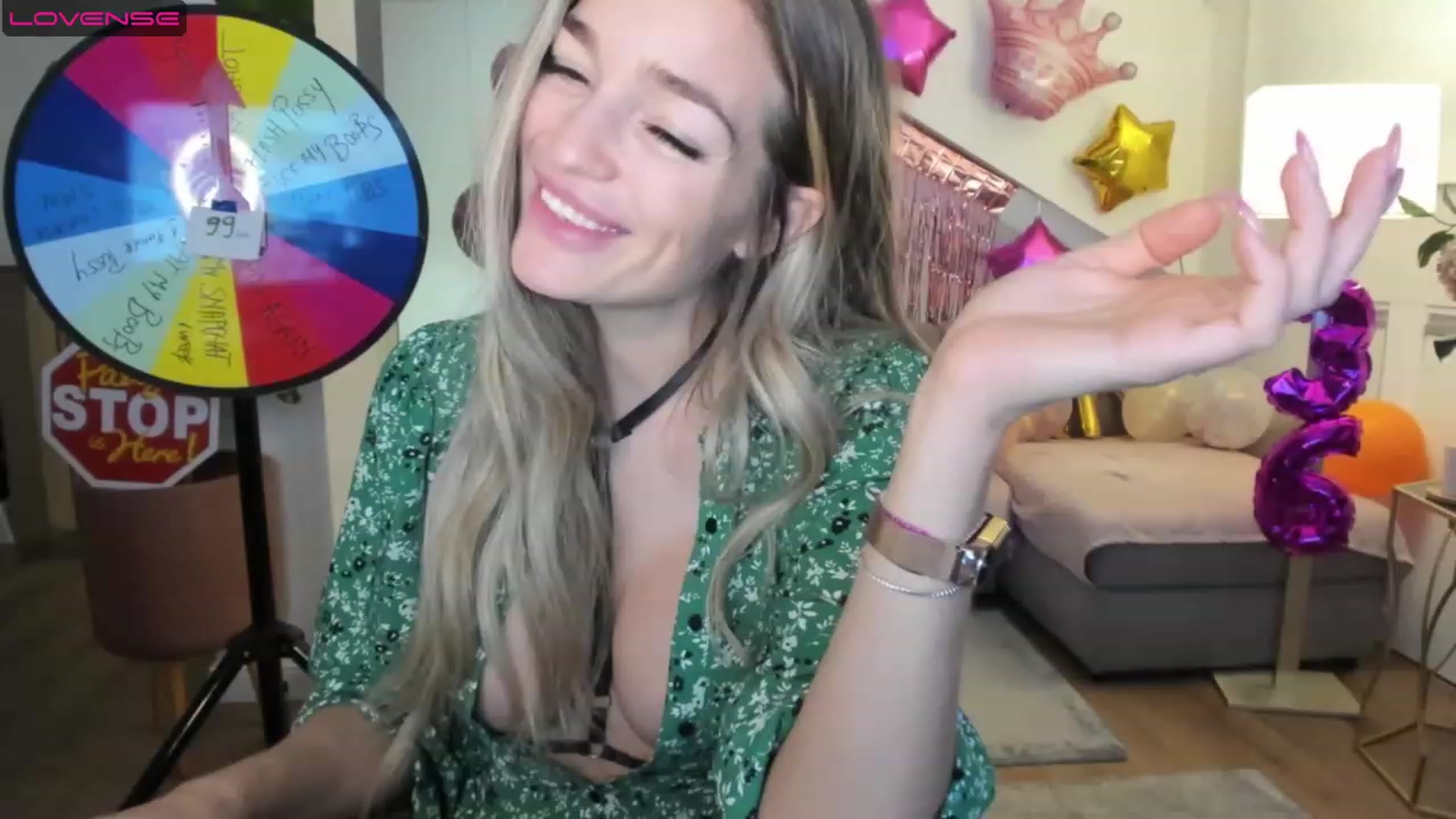 Gallery image thumbnail from BirthdaySpicy's myfreecams stream on, 04/25/2023, 23:38 image 1 of 20