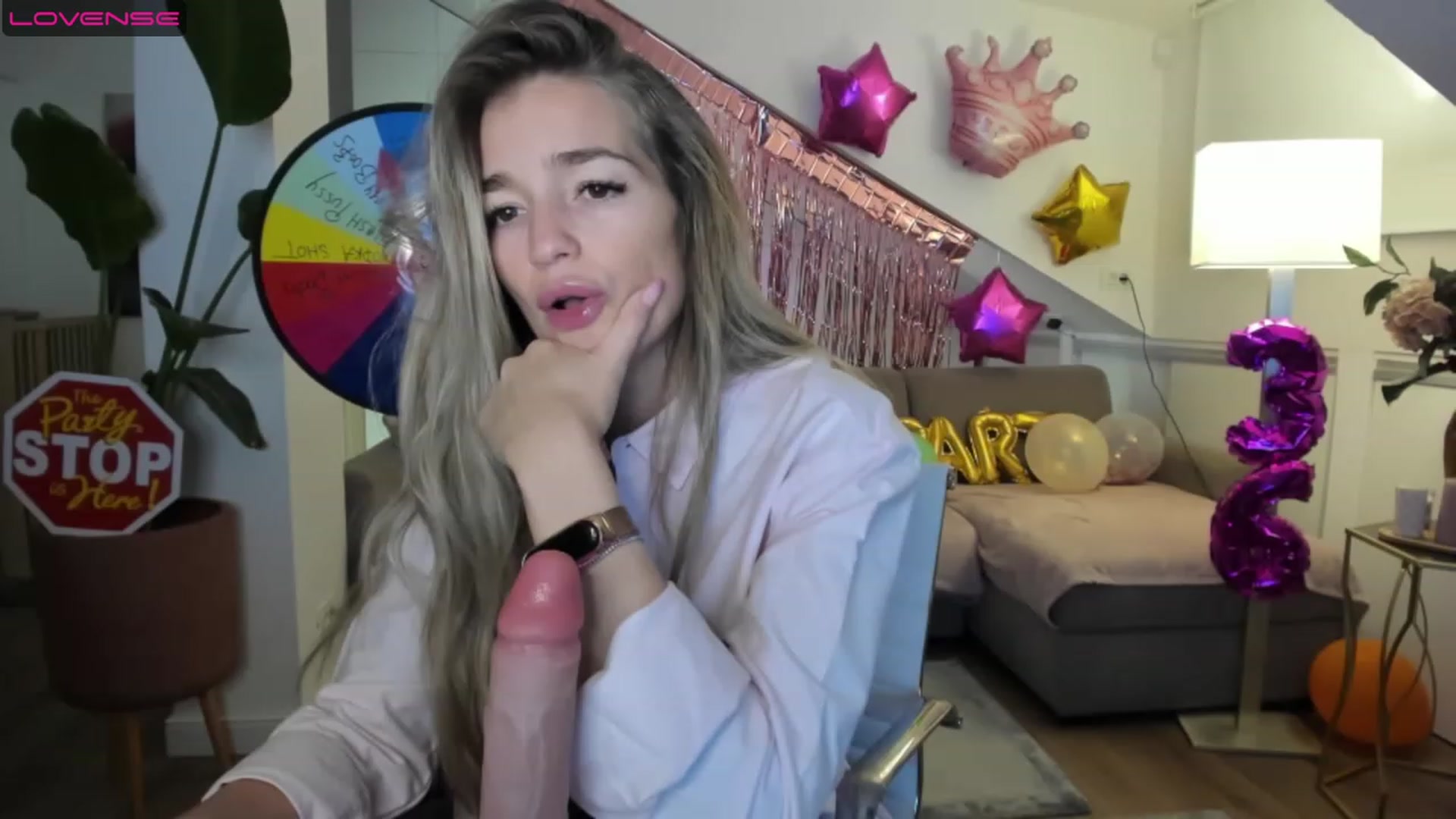 Gallery image thumbnail from BirthdaySpicy's myfreecams stream on, 04/27/2023, 22:13 image 17 of 20