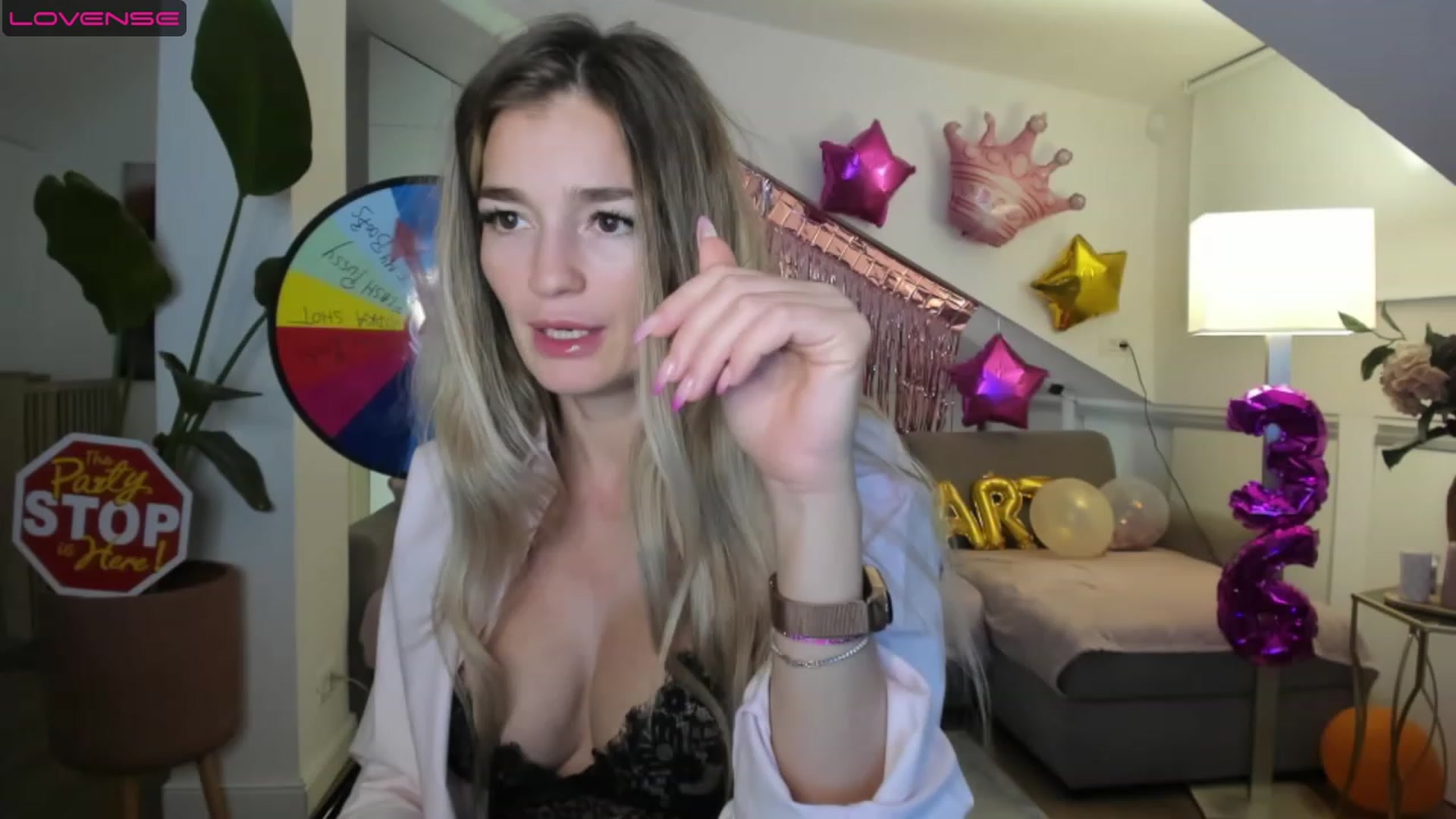 Gallery image thumbnail from BirthdaySpicy's myfreecams stream on, 04/27/2023, 22:13 image 6 of 20