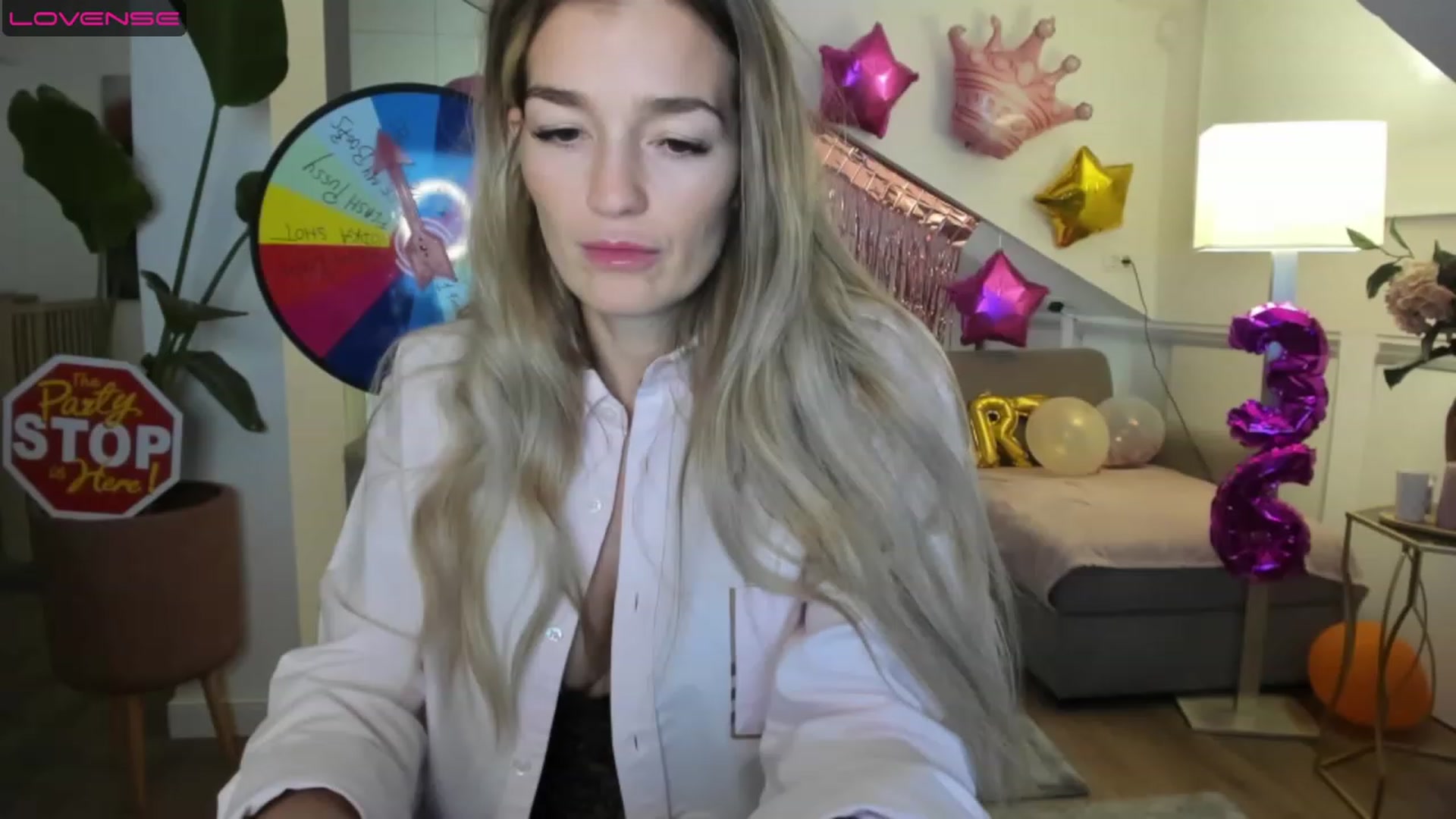 Gallery image thumbnail from BirthdaySpicy's myfreecams stream on, 04/27/2023, 22:13 image 4 of 20