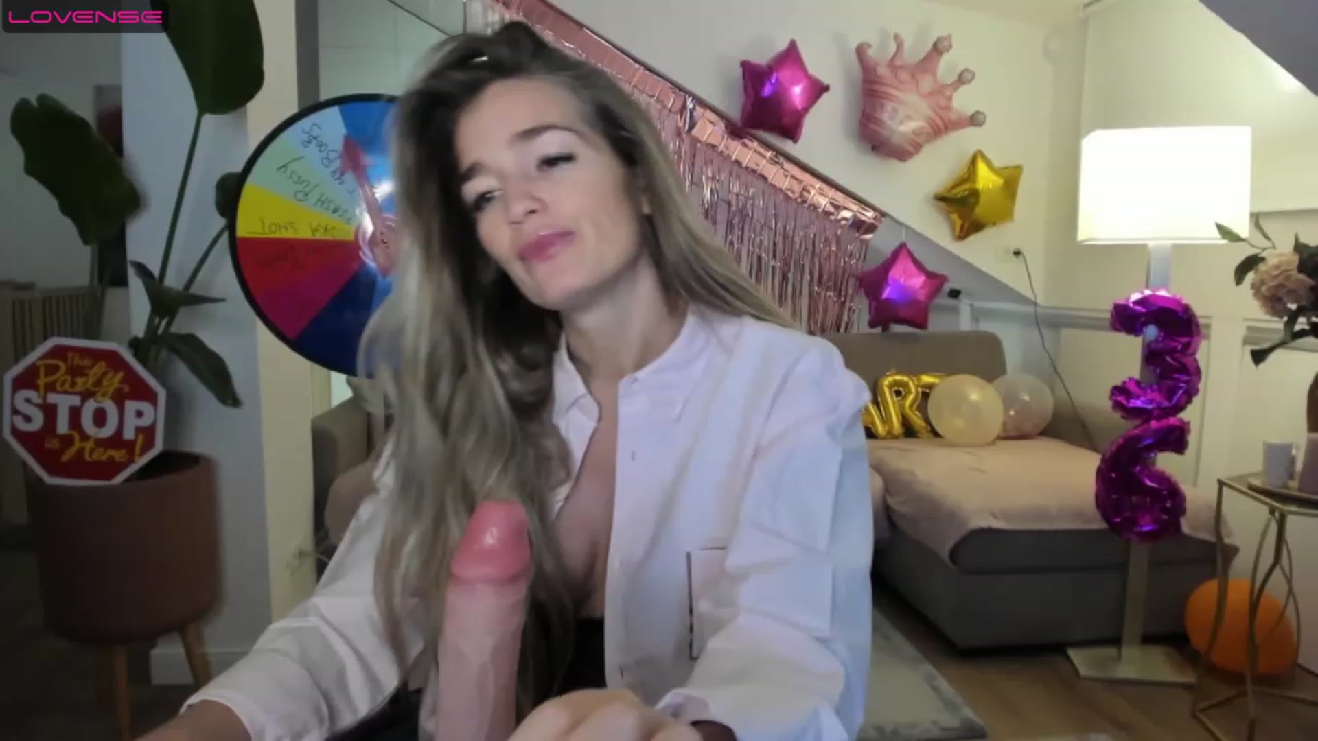 Gallery image thumbnail from BirthdaySpicy's myfreecams stream on, 04/27/2023, 22:13 image 15 of 20