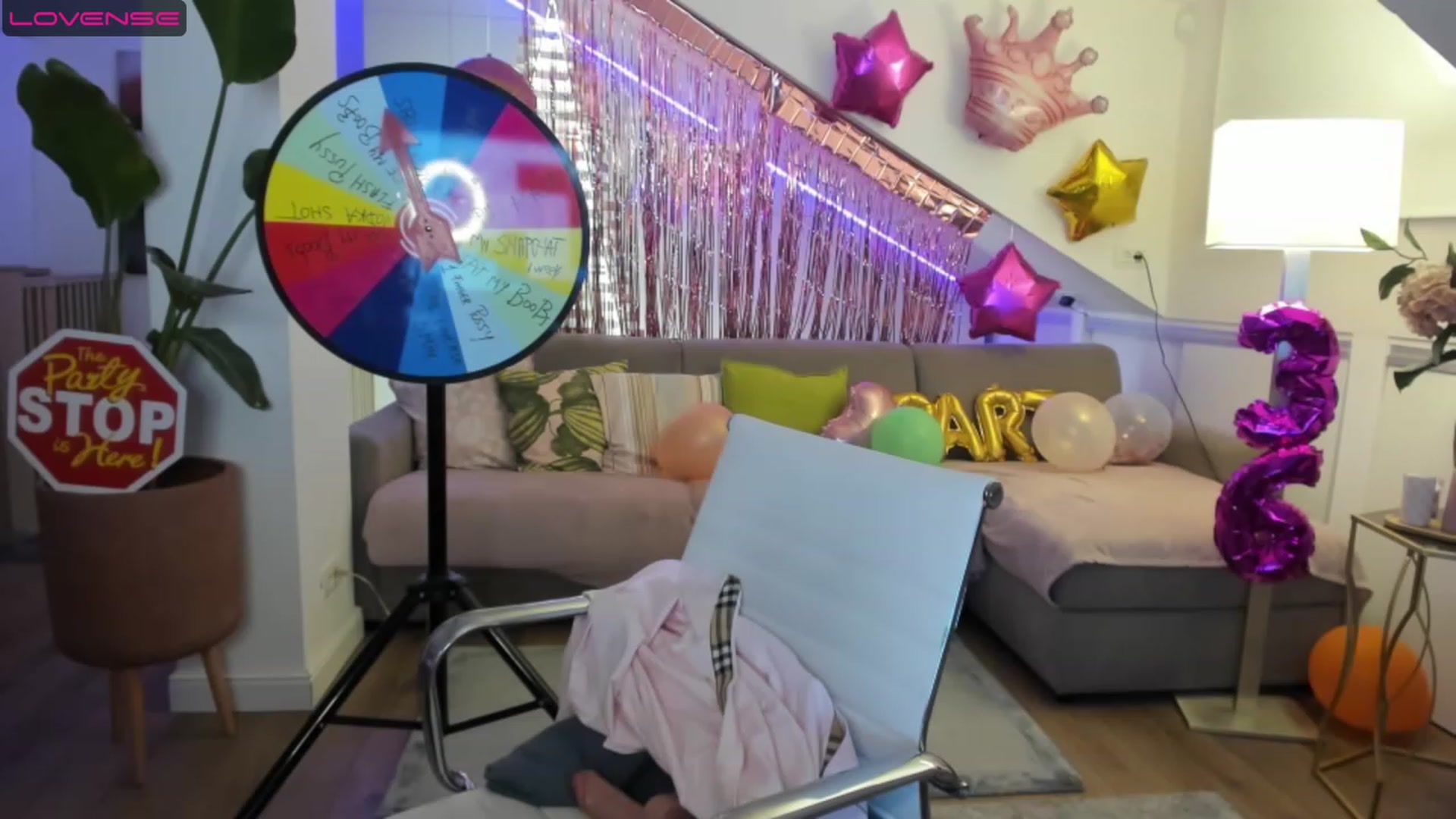 Gallery image thumbnail from BirthdaySpicy's myfreecams stream on, 04/27/2023, 23:43 image 4 of 20