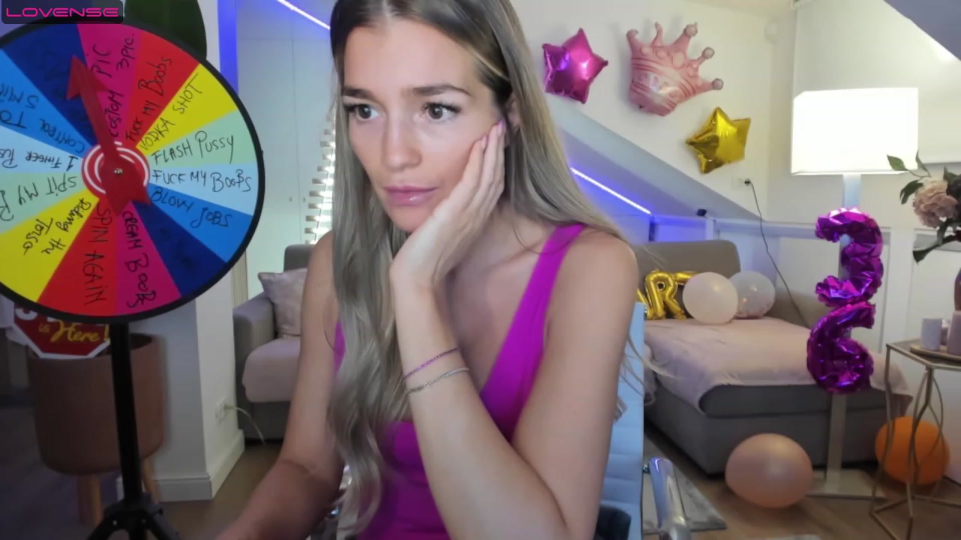 Gallery image thumbnail from BirthdaySpicy's myfreecams stream on, 04/30/2023, 23:59 image 7 of 20