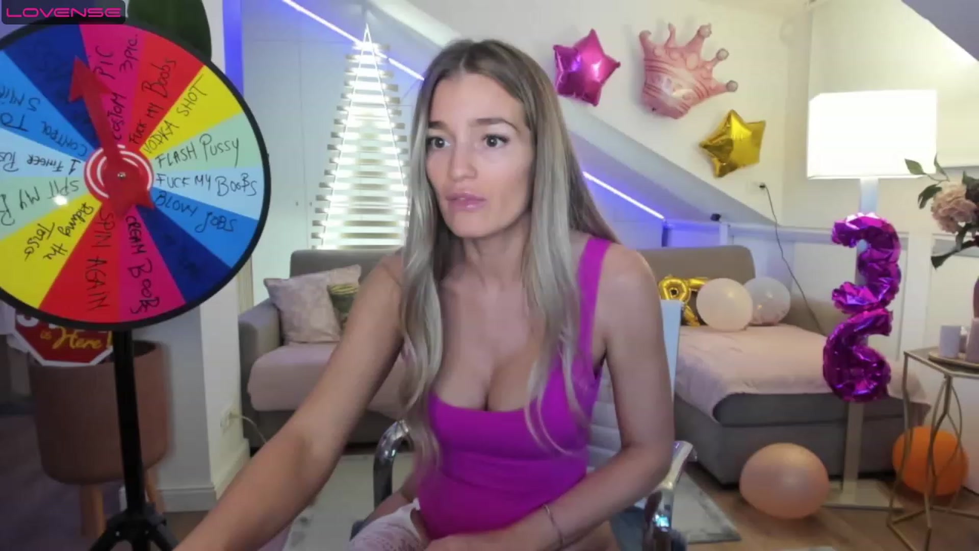 Gallery image thumbnail from BirthdaySpicy's myfreecams stream on, 04/30/2023, 23:59 image 10 of 20
