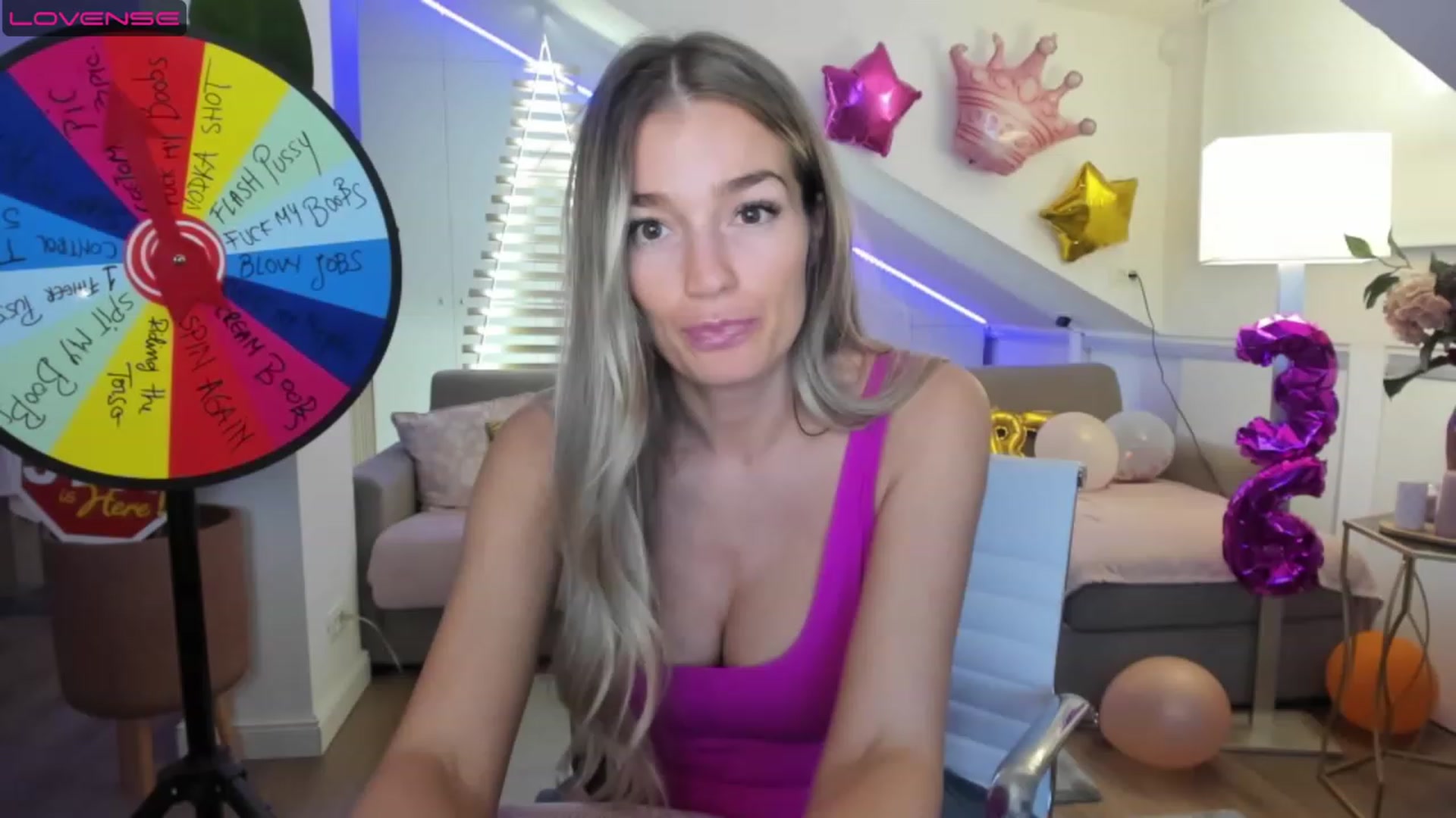 Gallery image thumbnail from BirthdaySpicy's myfreecams stream on, 04/30/2023, 23:59 image 11 of 20