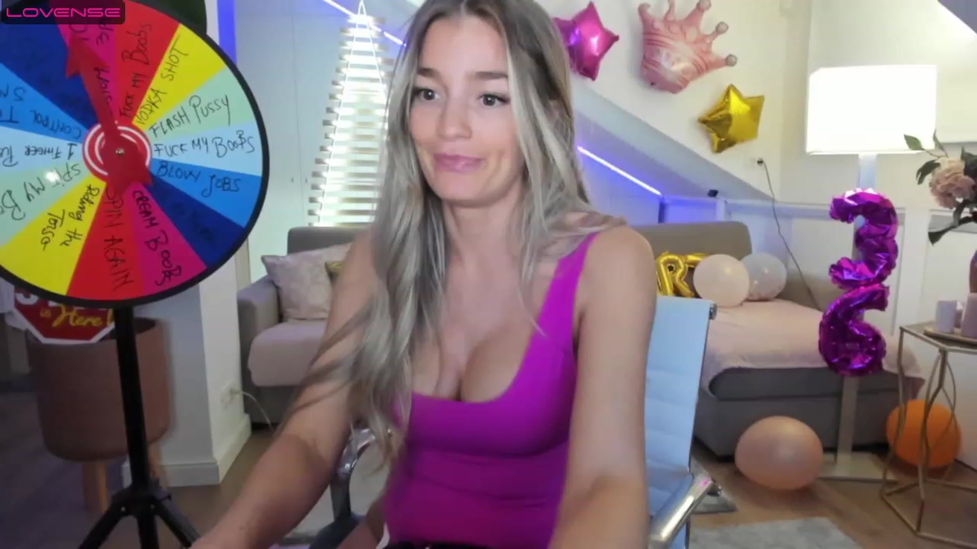 Gallery image thumbnail from BirthdaySpicy's myfreecams stream on, 04/30/2023, 23:59 image 4 of 20