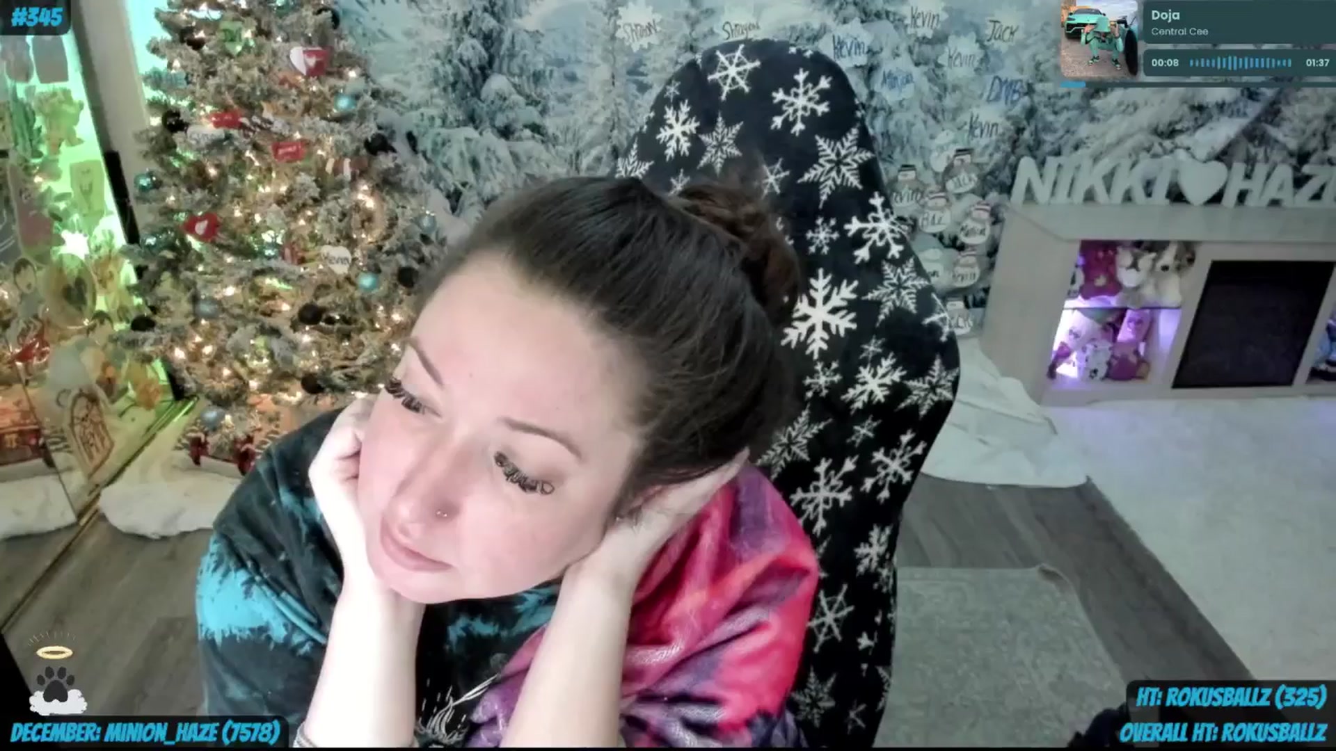 Gallery image thumbnail from Birthday_Haze's myfreecams stream on, 12/31/2025, 14:26 image 16 of 20