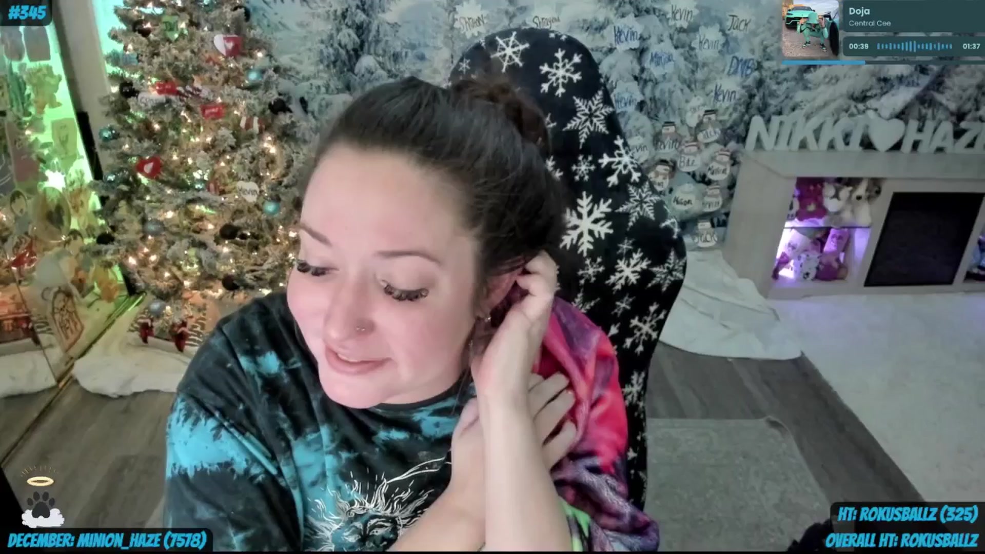 Gallery image thumbnail from Birthday_Haze's myfreecams stream on, 12/31/2025, 14:26 image 17 of 20