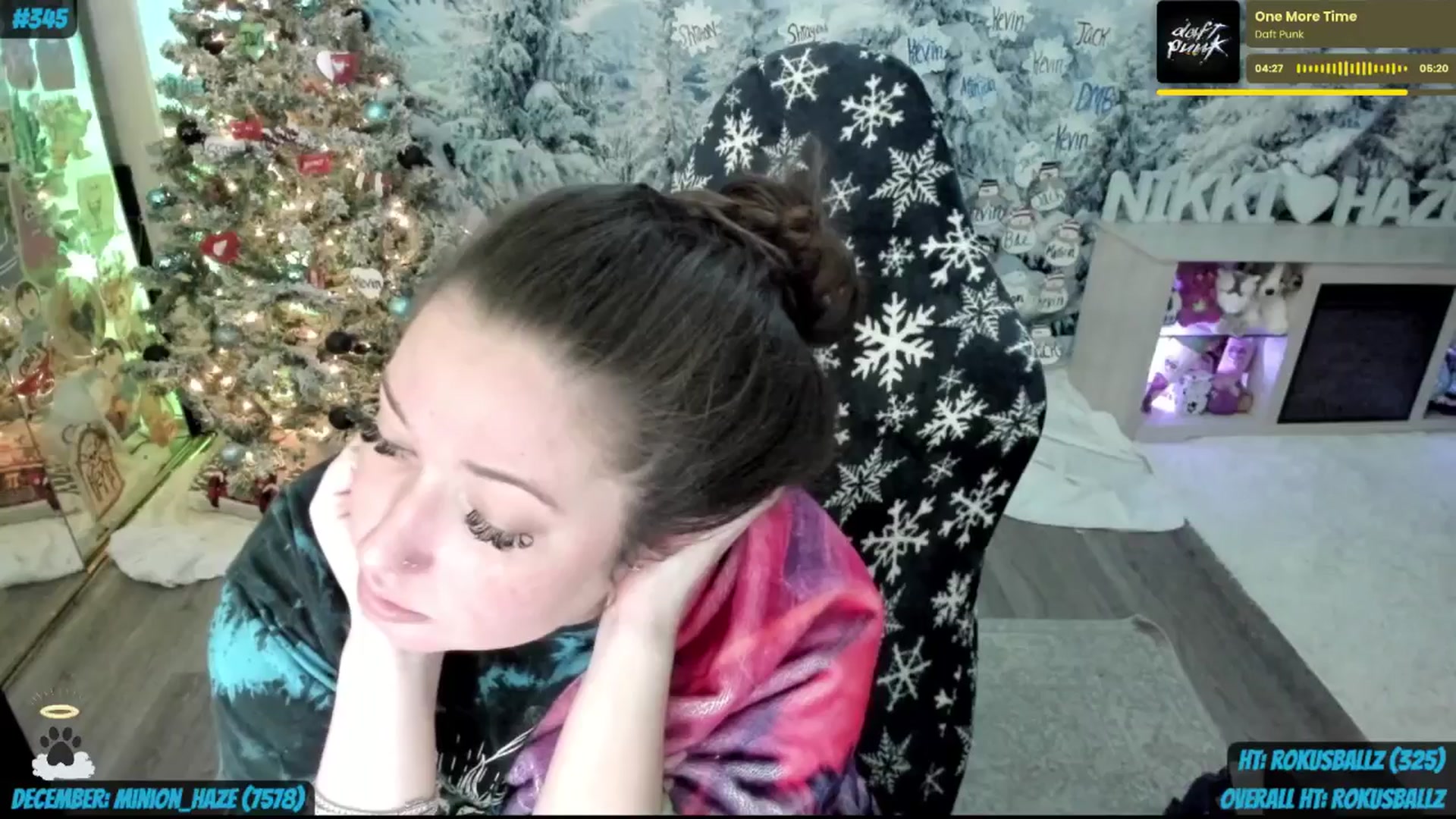 Gallery image thumbnail from Birthday_Haze's myfreecams stream on, 12/31/2025, 14:26 image 14 of 20