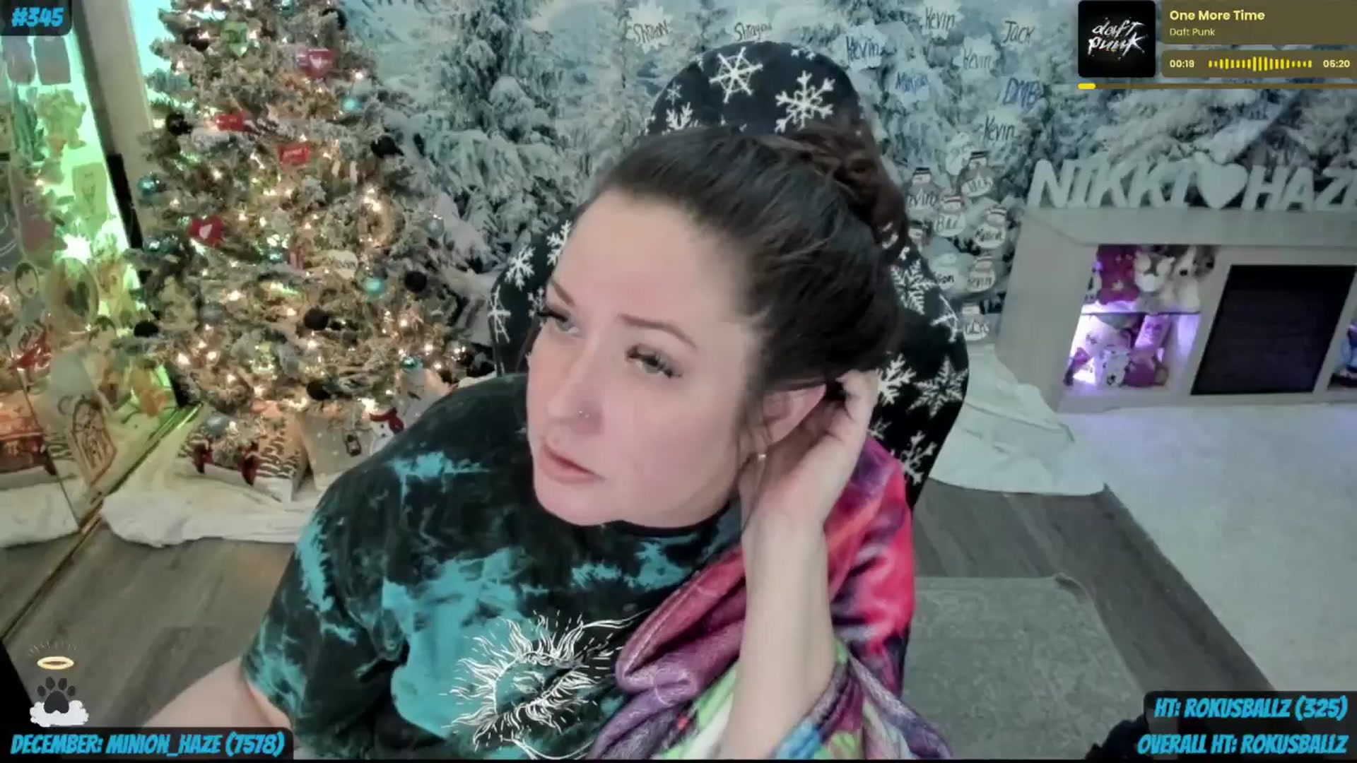 Gallery image thumbnail from Birthday_Haze's myfreecams stream on, 12/31/2025, 14:26 image 6 of 20