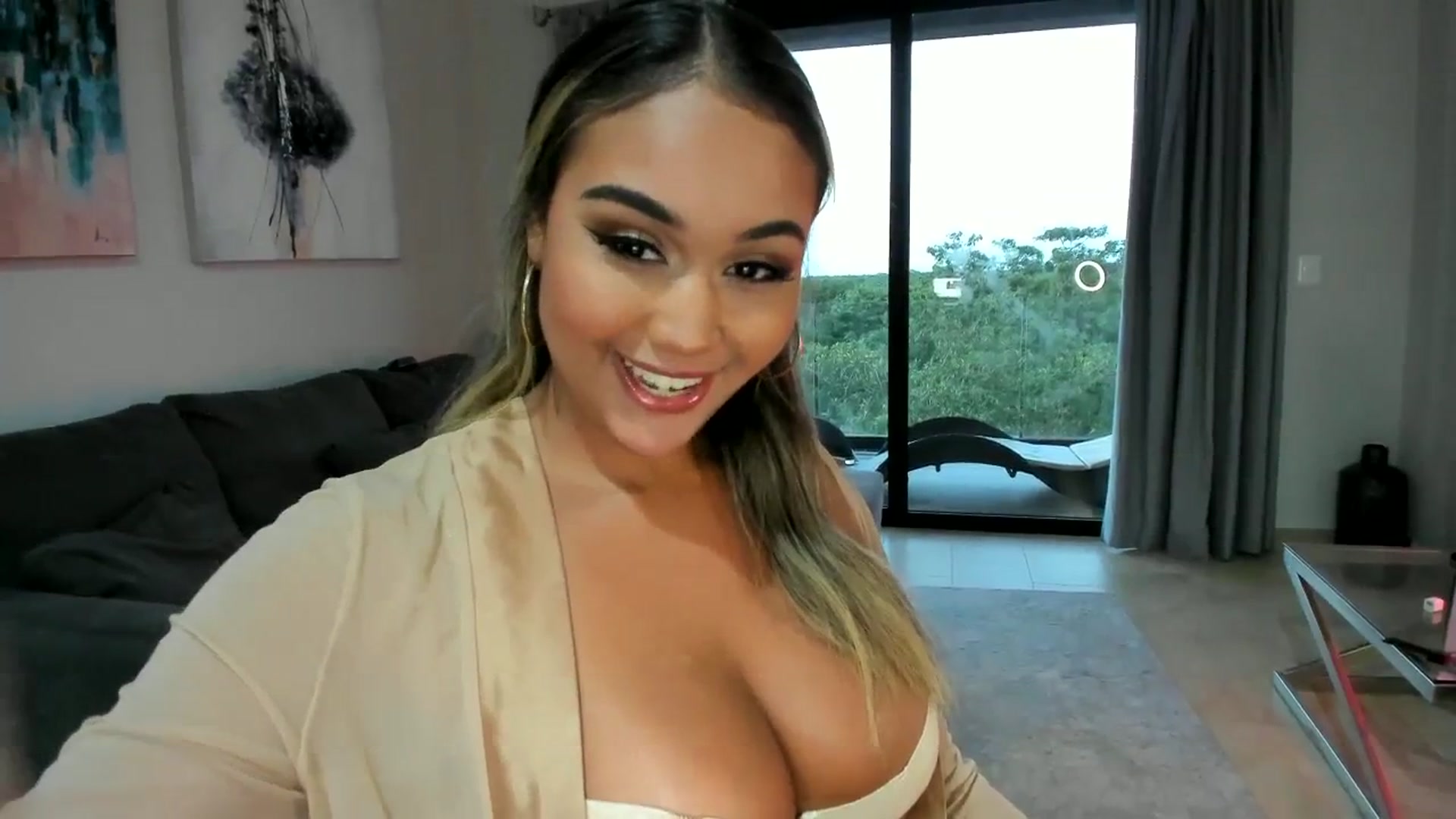 Gallery image thumbnail from Birthday_Jaz's myfreecams stream on, 11/12/2023, 23:58 image 2 of 20