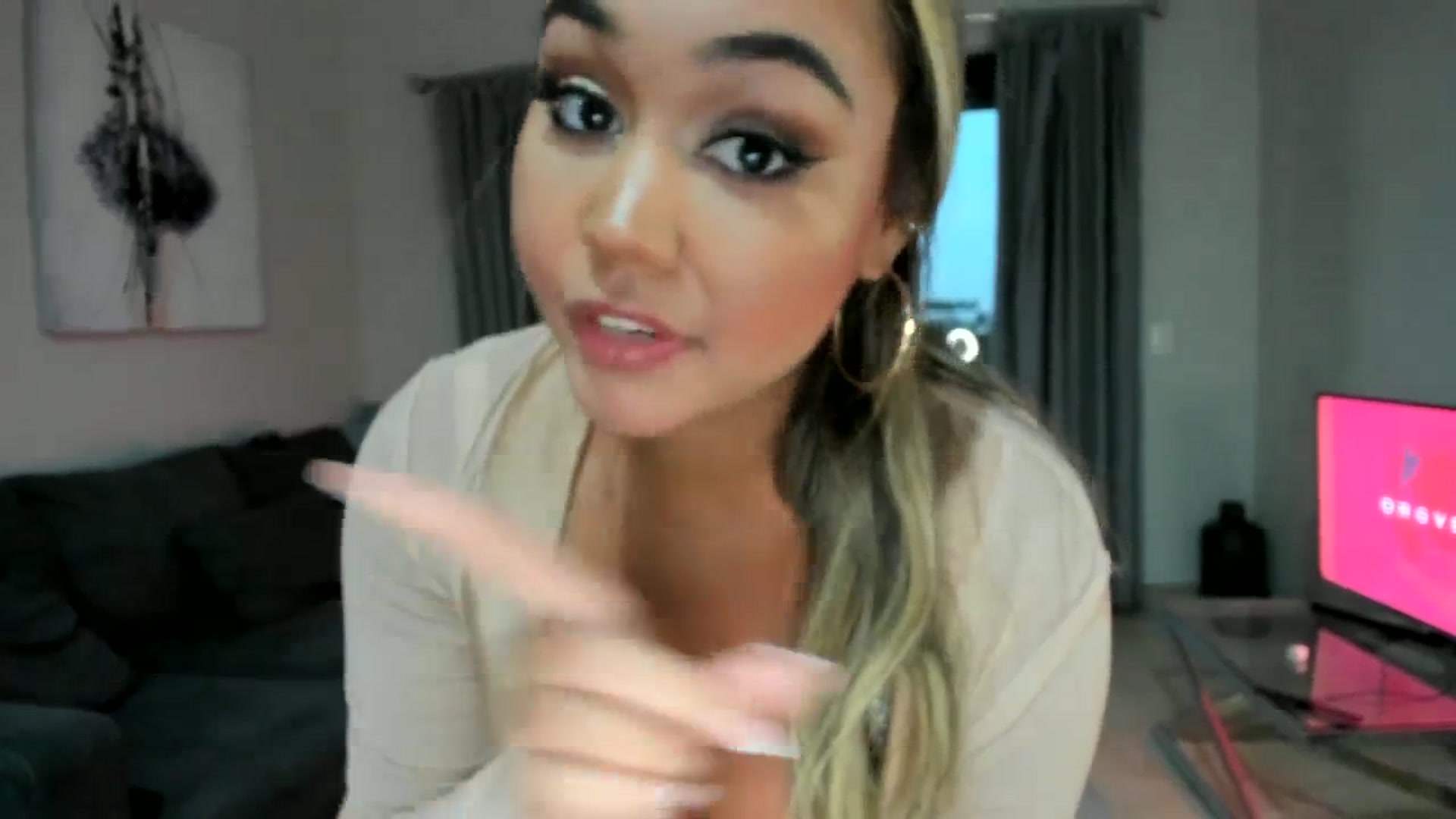 Gallery image thumbnail from Birthday_Jaz's myfreecams stream on, 11/12/2023, 23:58 image 7 of 20