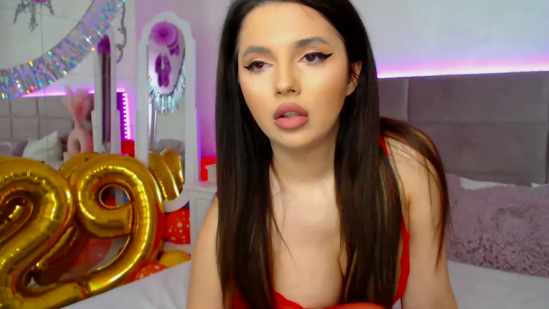 Gallery image thumbnail from Birthday_Lu's myfreecams stream on, 04/12/2023, 04:02 image 7 of 20