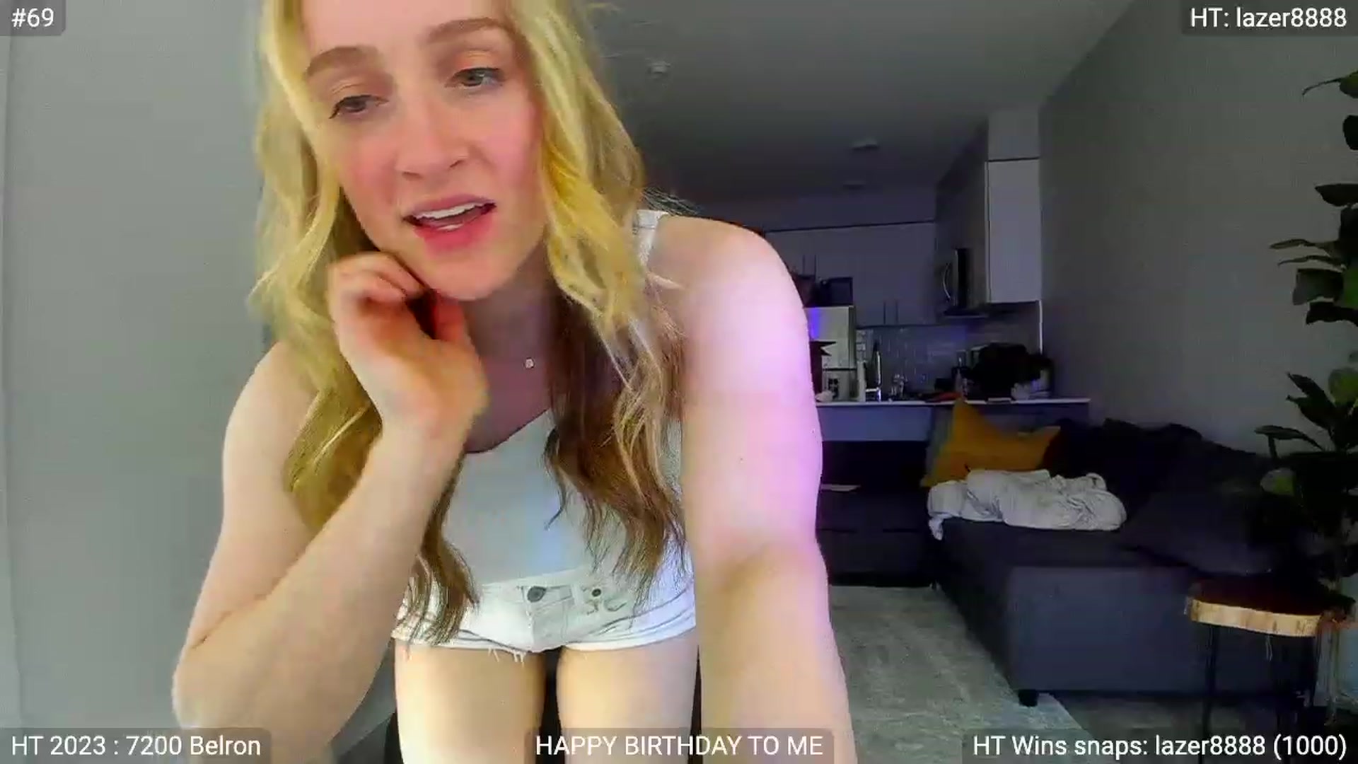 Gallery image thumbnail from Birthday_Nat's myfreecams stream on, 07/20/2023, 24:34 image 14 of 20