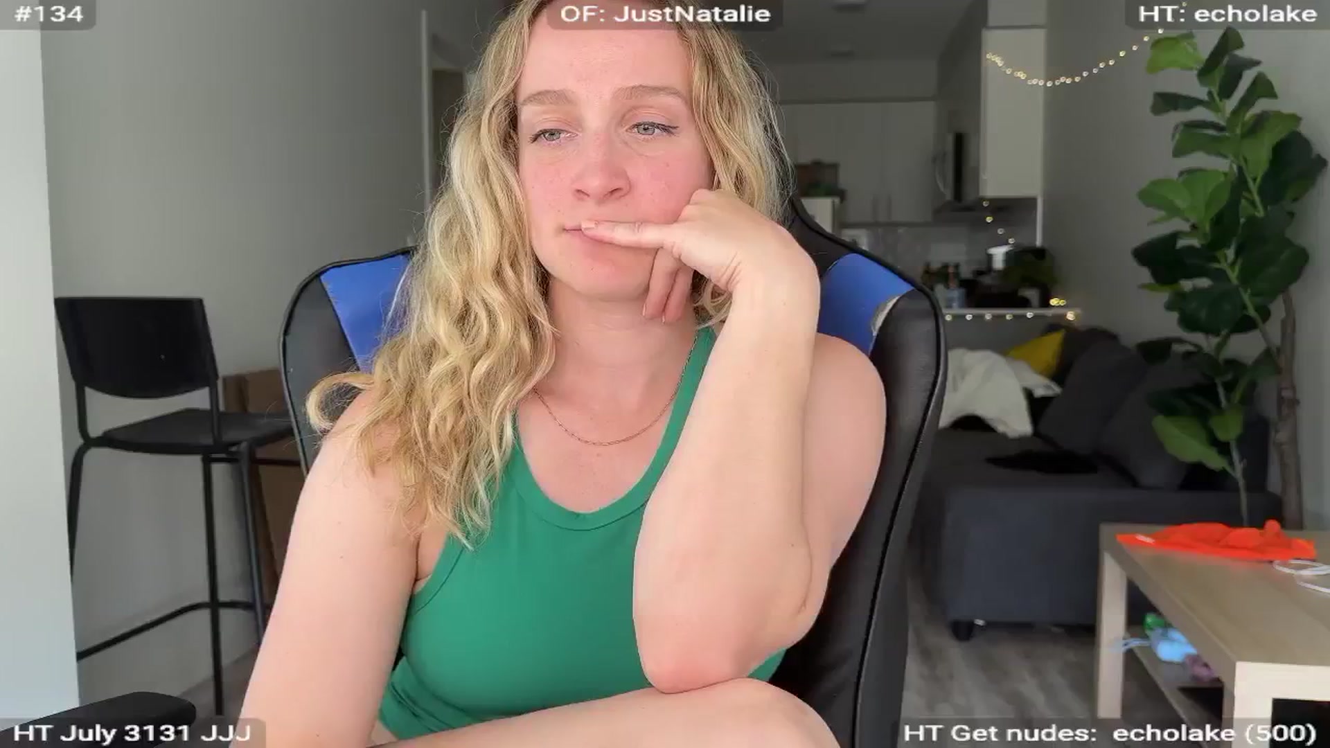Gallery image thumbnail from Birthday_Nat's myfreecams stream on, 07/13/2024, 18:11 image 17 of 20