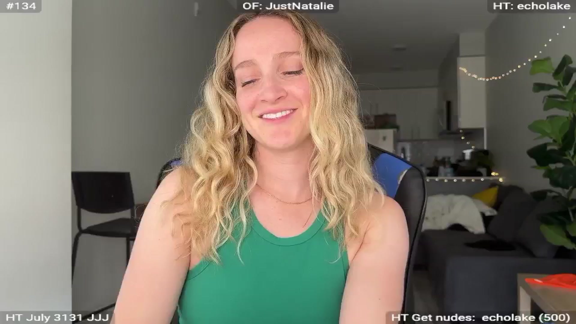 Gallery image thumbnail from Birthday_Nat's myfreecams stream on, 07/13/2024, 18:11 image 12 of 20