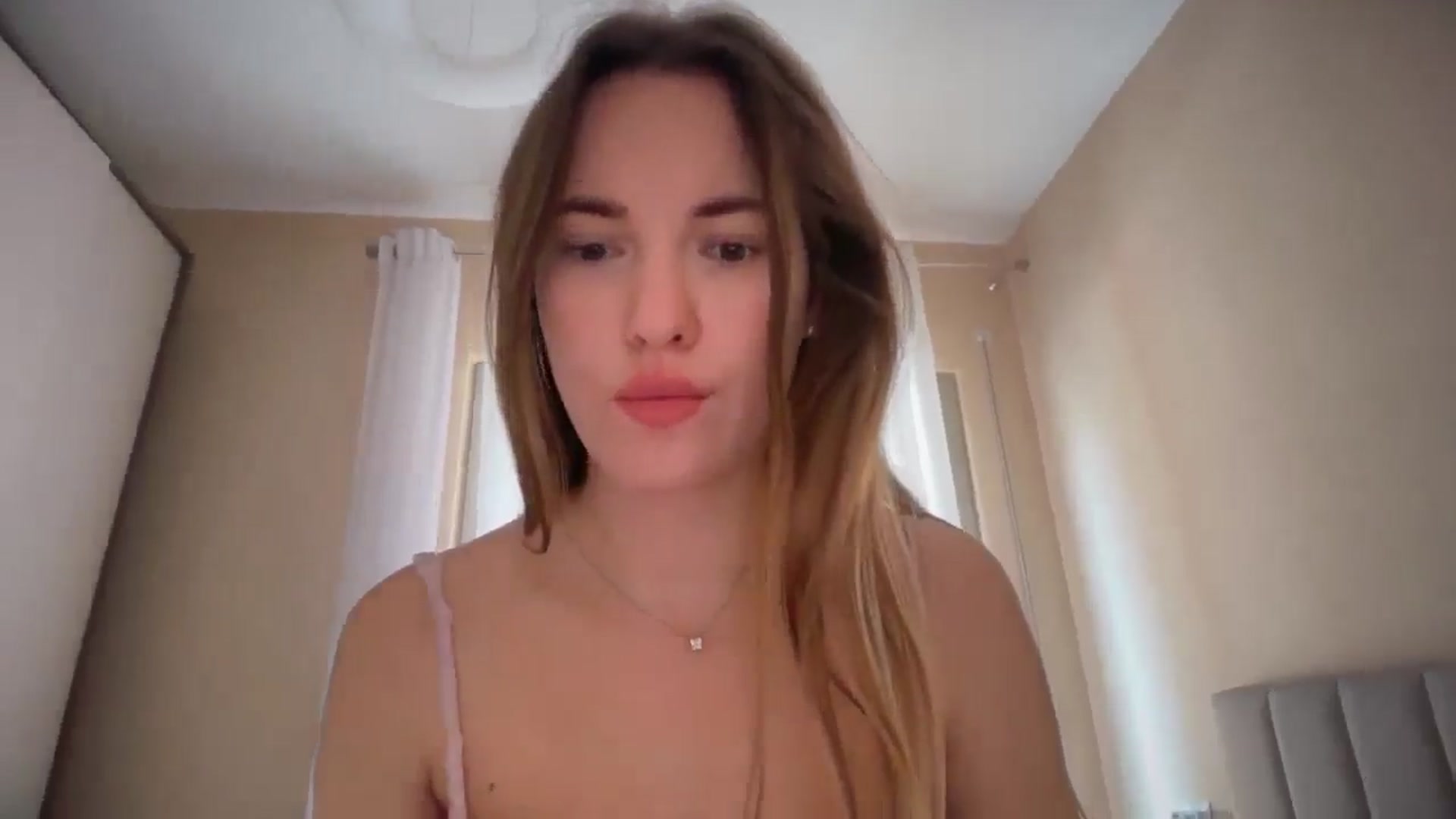 Gallery image thumbnail from Birthday_Sky's myfreecams stream on, 02/10/2026, 11:00 image 13 of 20