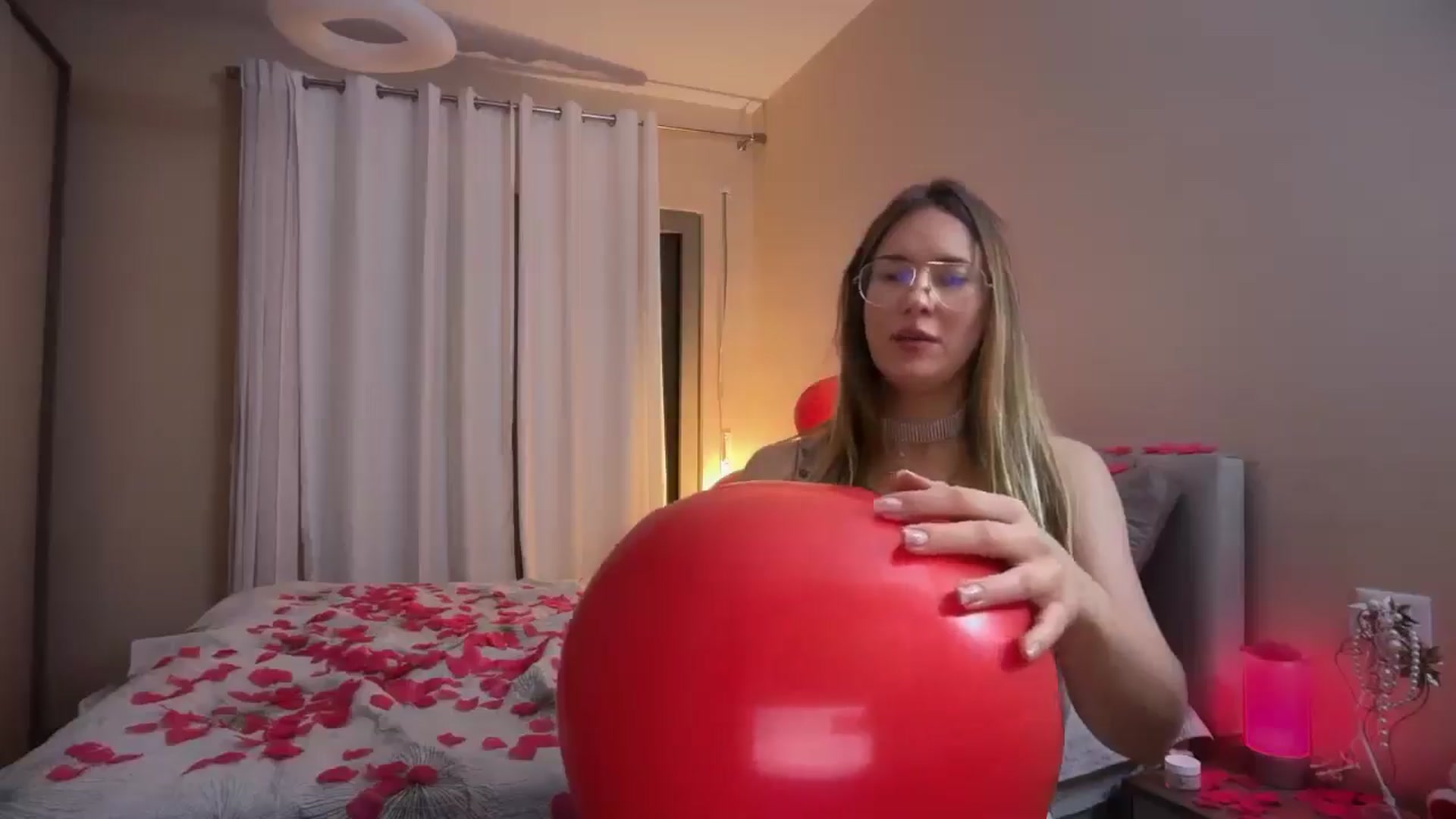 Gallery image thumbnail from Birthday_Sky's myfreecams stream on, 02/15/2026, 05:37 image 19 of 20