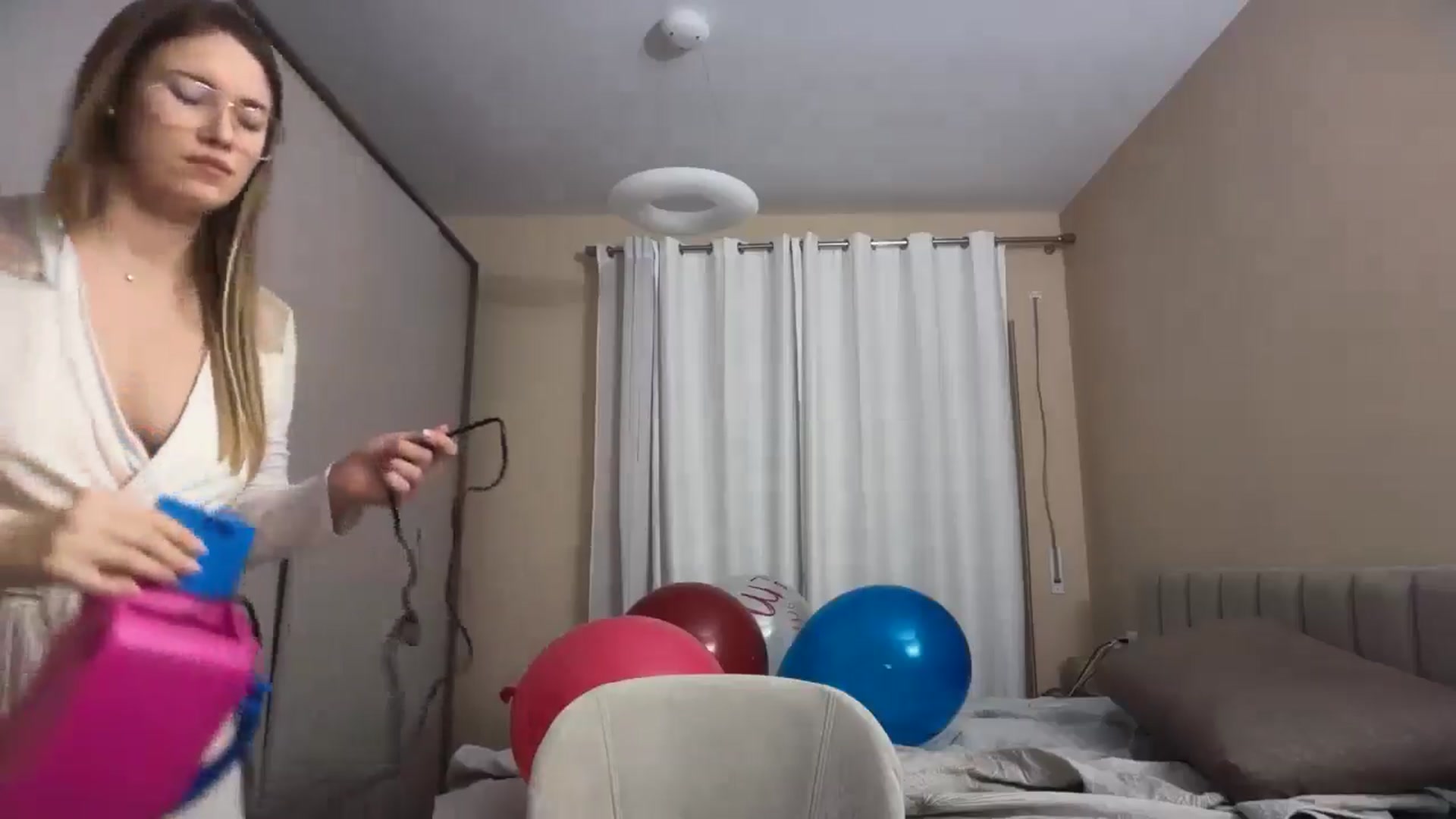 Gallery image thumbnail from Birthday_Sky's myfreecams stream on, 02/20/2026, 18:19 image 7 of 20