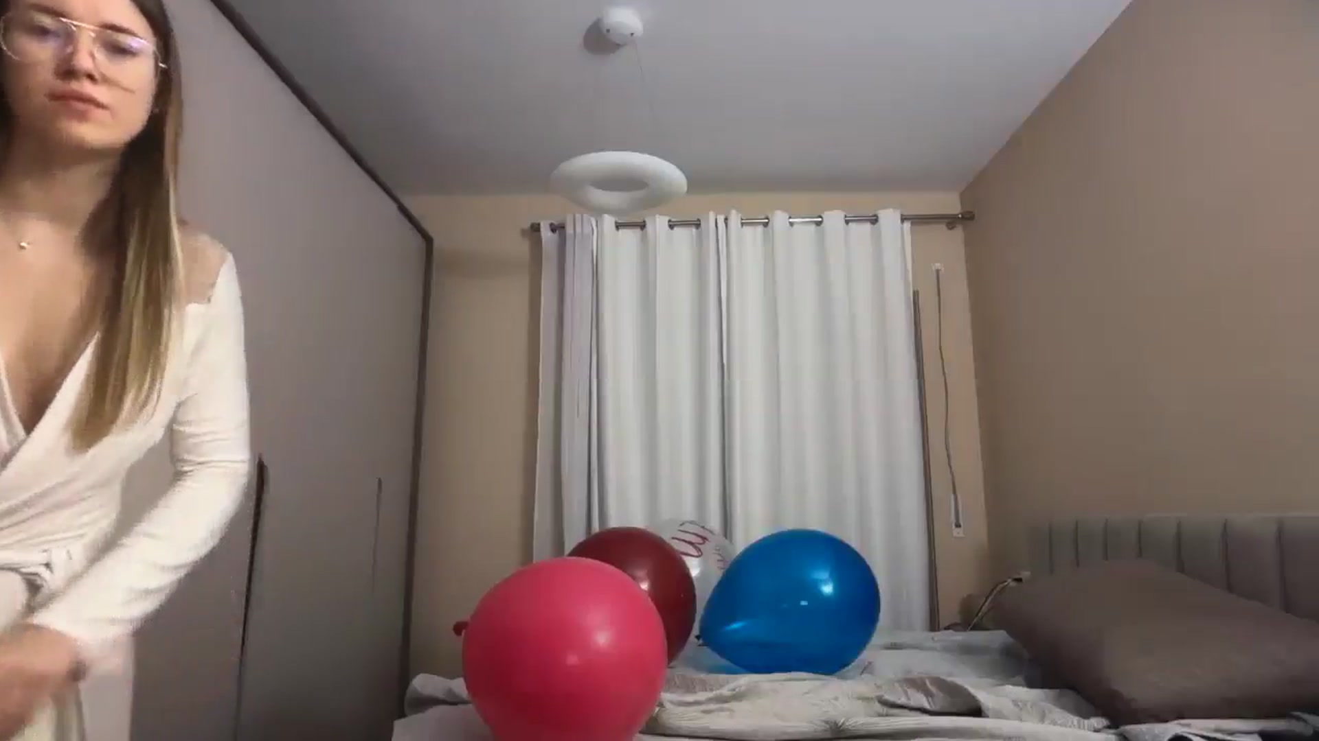 Gallery image thumbnail from Birthday_Sky's myfreecams stream on, 02/20/2026, 18:19 image 8 of 20