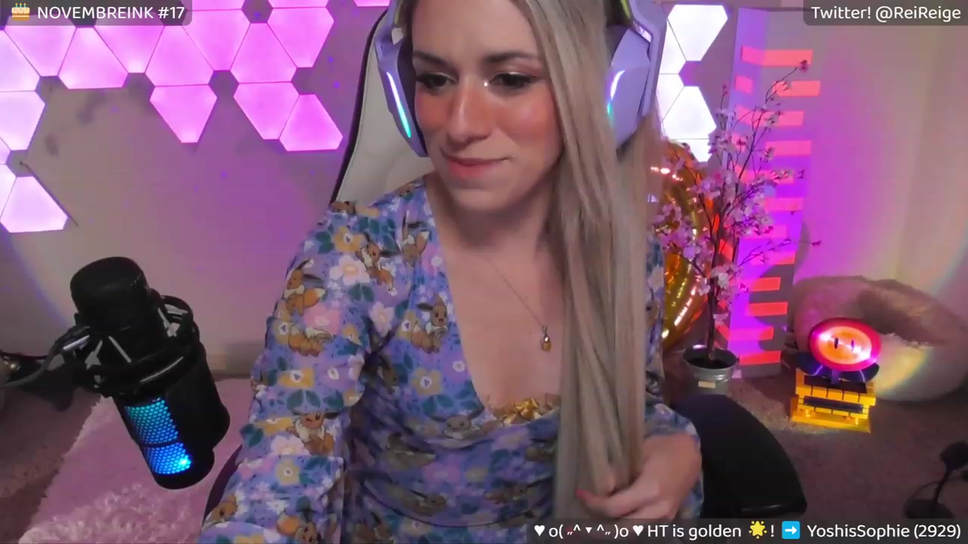Gallery image thumbnail from Birthdayge's myfreecams stream on, 11/30/2023, 07:04 image 15 of 20
