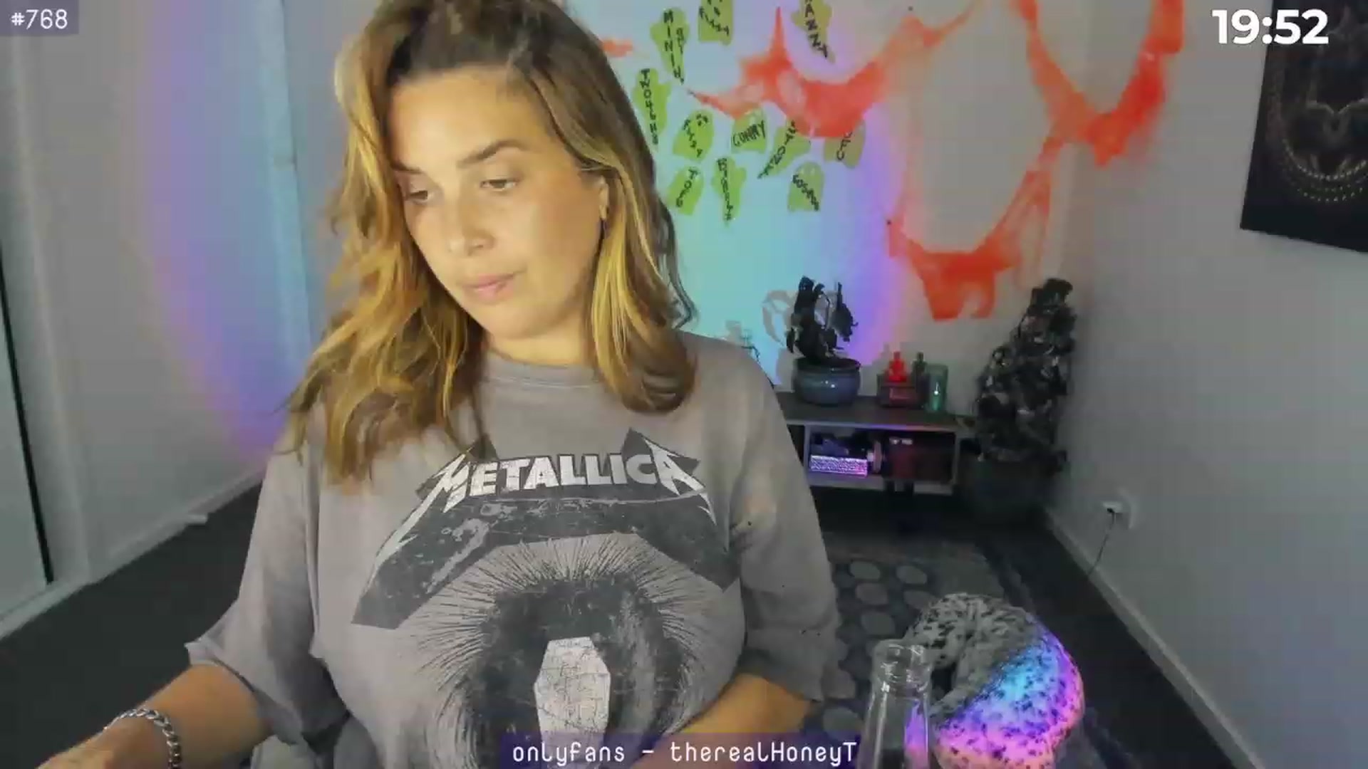 Gallery image thumbnail from Birthdaytits_'s myfreecams stream on, 10/19/2023, 08:42 image 15 of 20