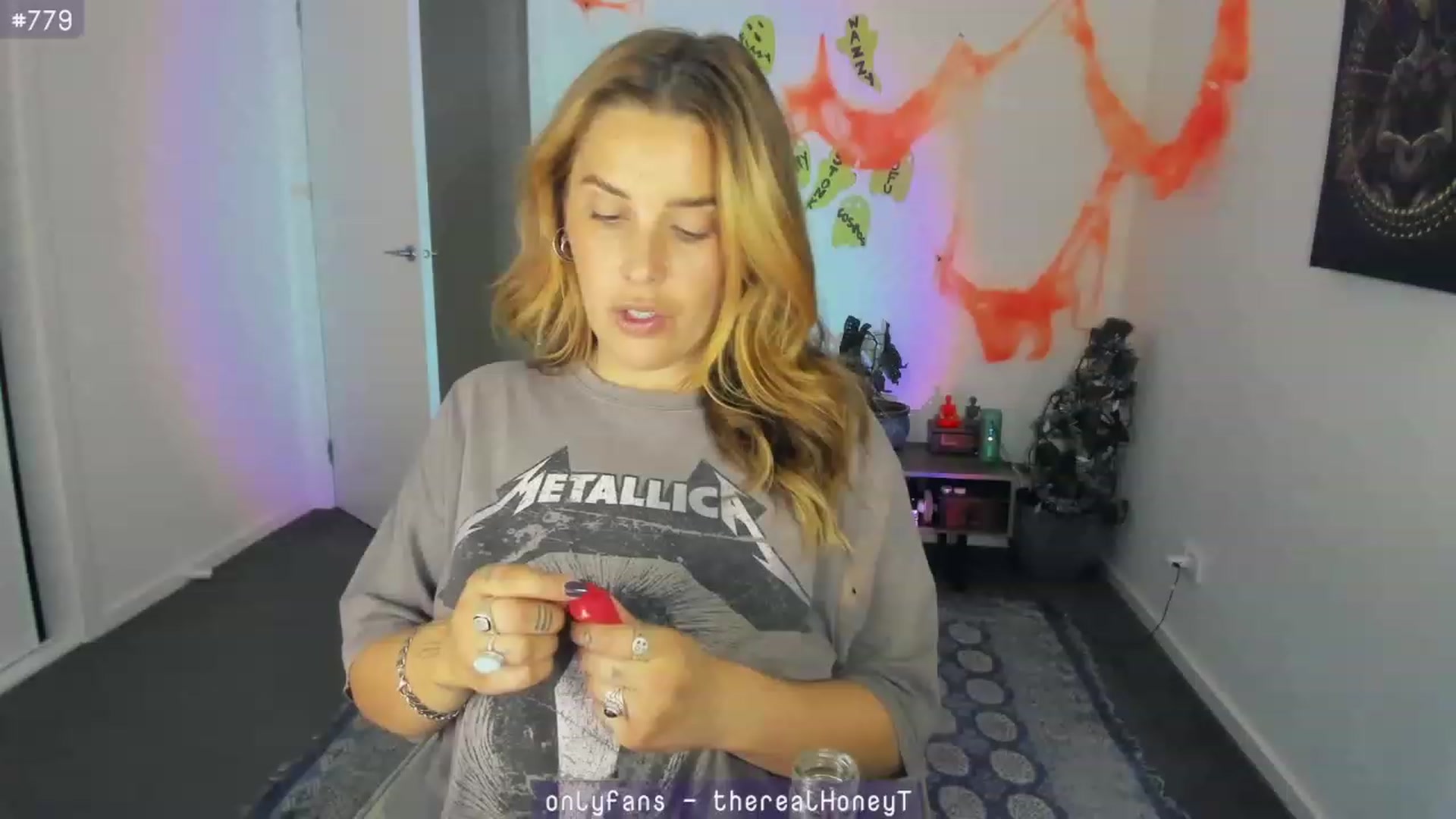 Gallery image thumbnail from Birthdaytits_'s myfreecams stream on, 10/19/2023, 08:42 image 8 of 20