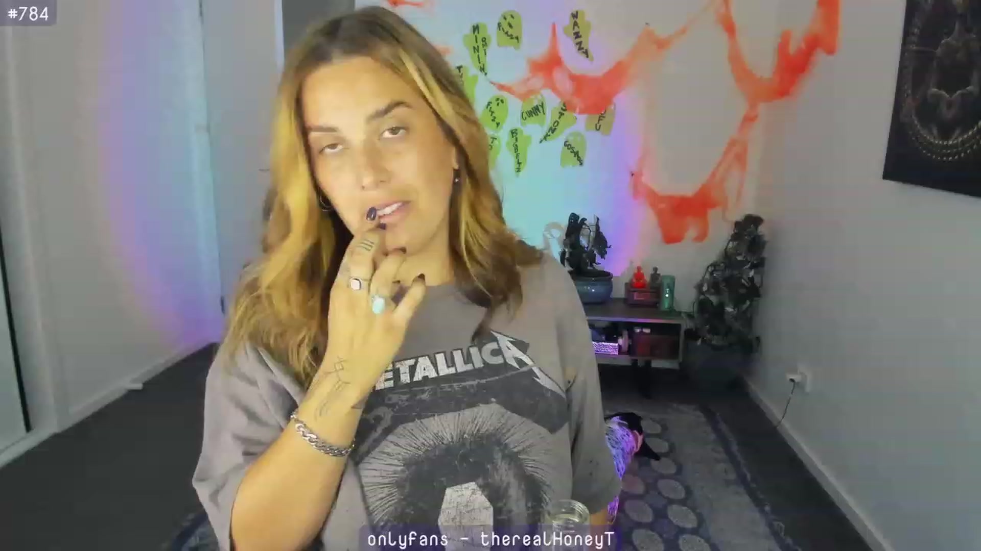 Gallery image thumbnail from Birthdaytits_'s myfreecams stream on, 10/19/2023, 08:42 image 5 of 20