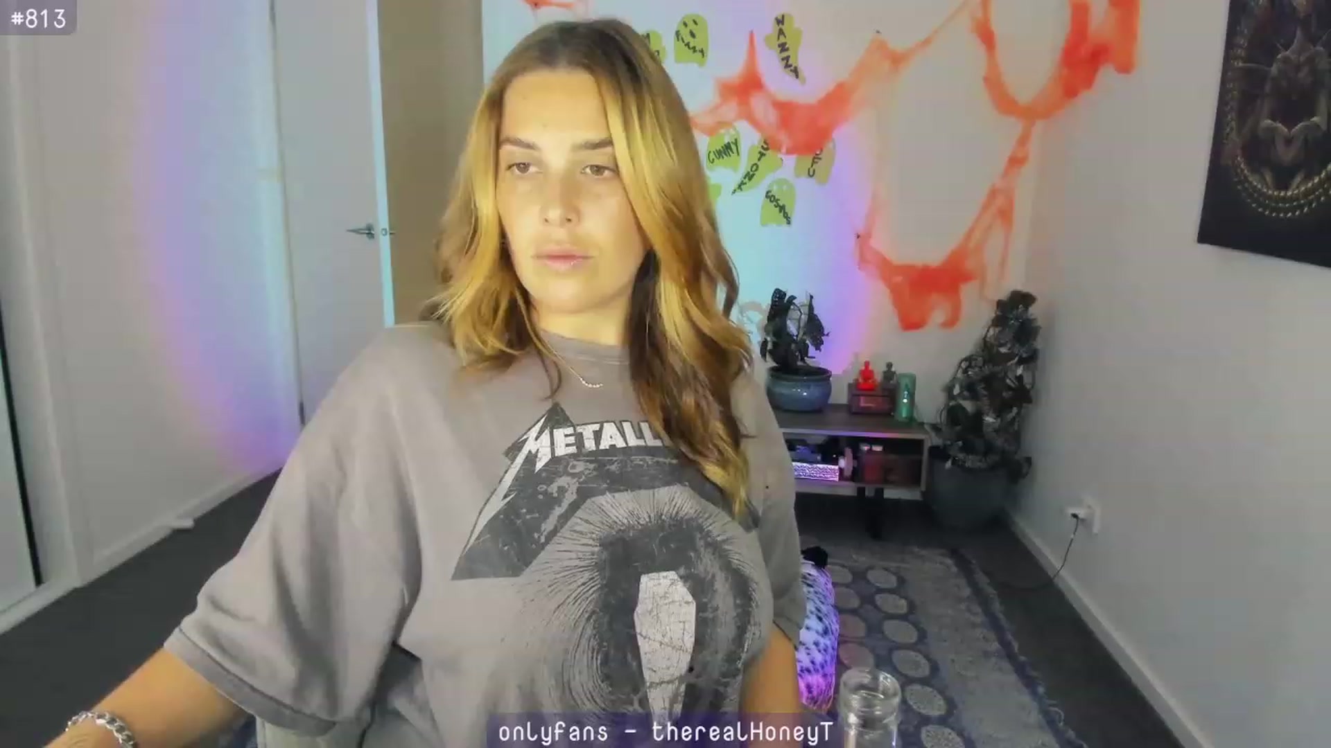 Gallery image thumbnail from Birthdaytits_'s myfreecams stream on, 10/19/2023, 08:42 image 1 of 20