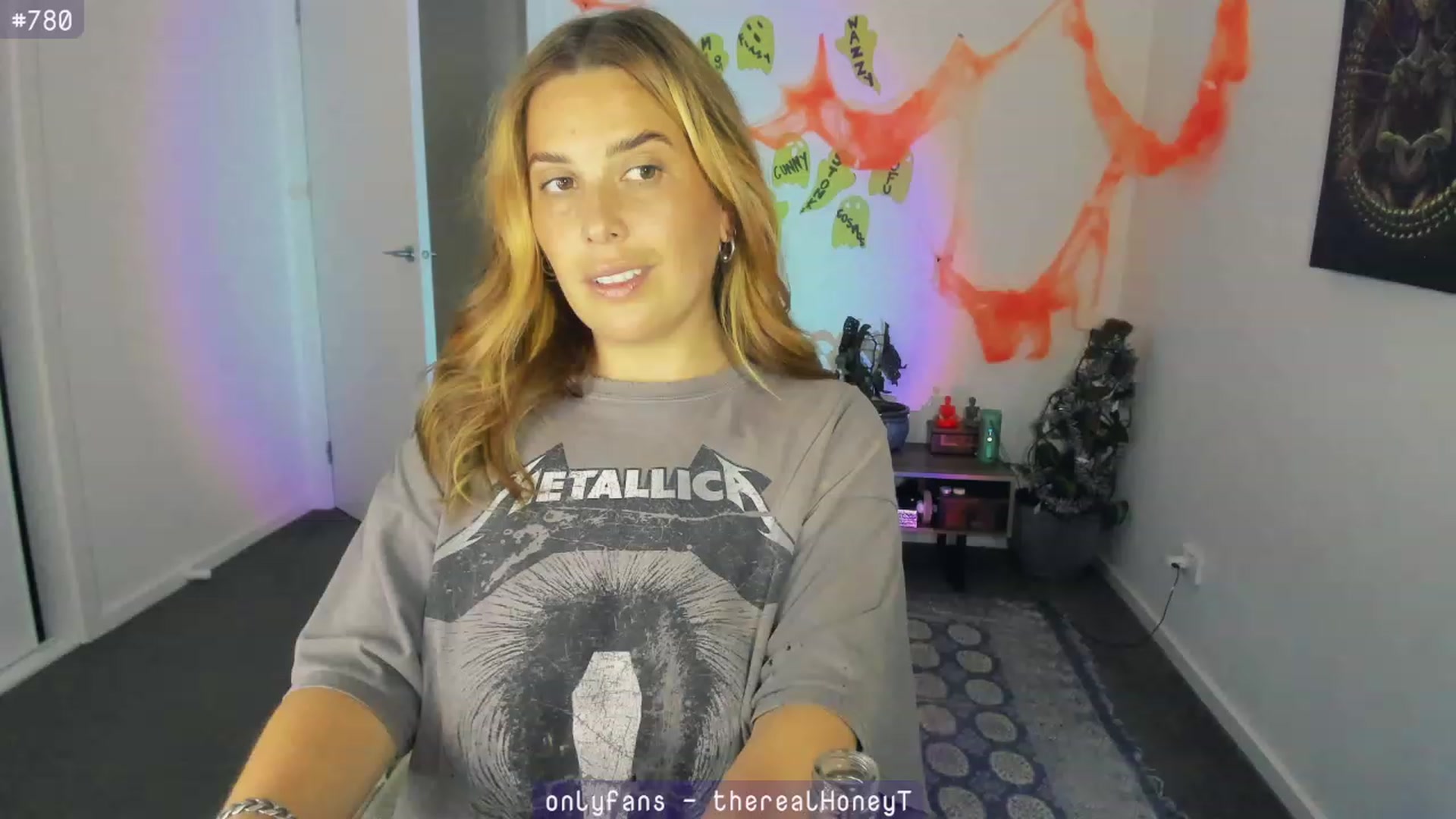 Gallery image thumbnail from Birthdaytits_'s myfreecams stream on, 10/19/2023, 08:42 image 6 of 20