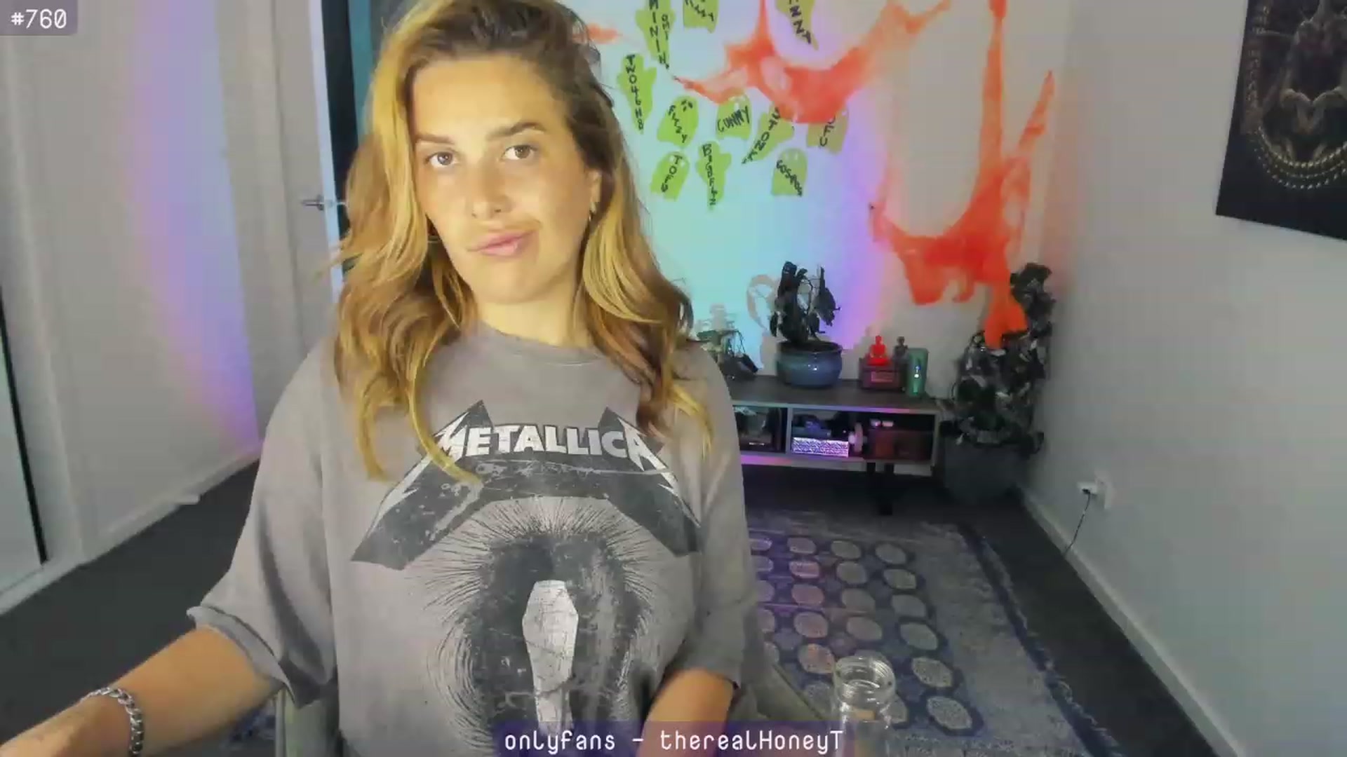 Gallery image thumbnail from Birthdaytits_'s myfreecams stream on, 10/19/2023, 10:04 image 1 of 20