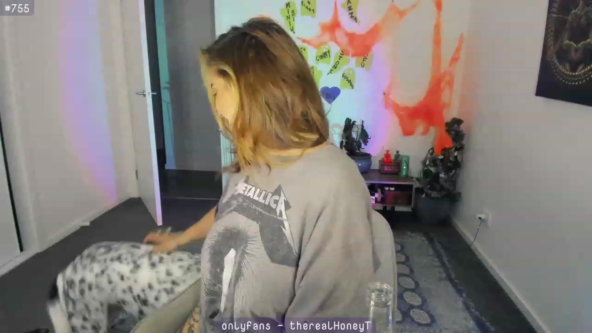 Gallery image thumbnail from Birthdaytits_'s myfreecams stream on, 10/19/2023, 10:04 image 9 of 20