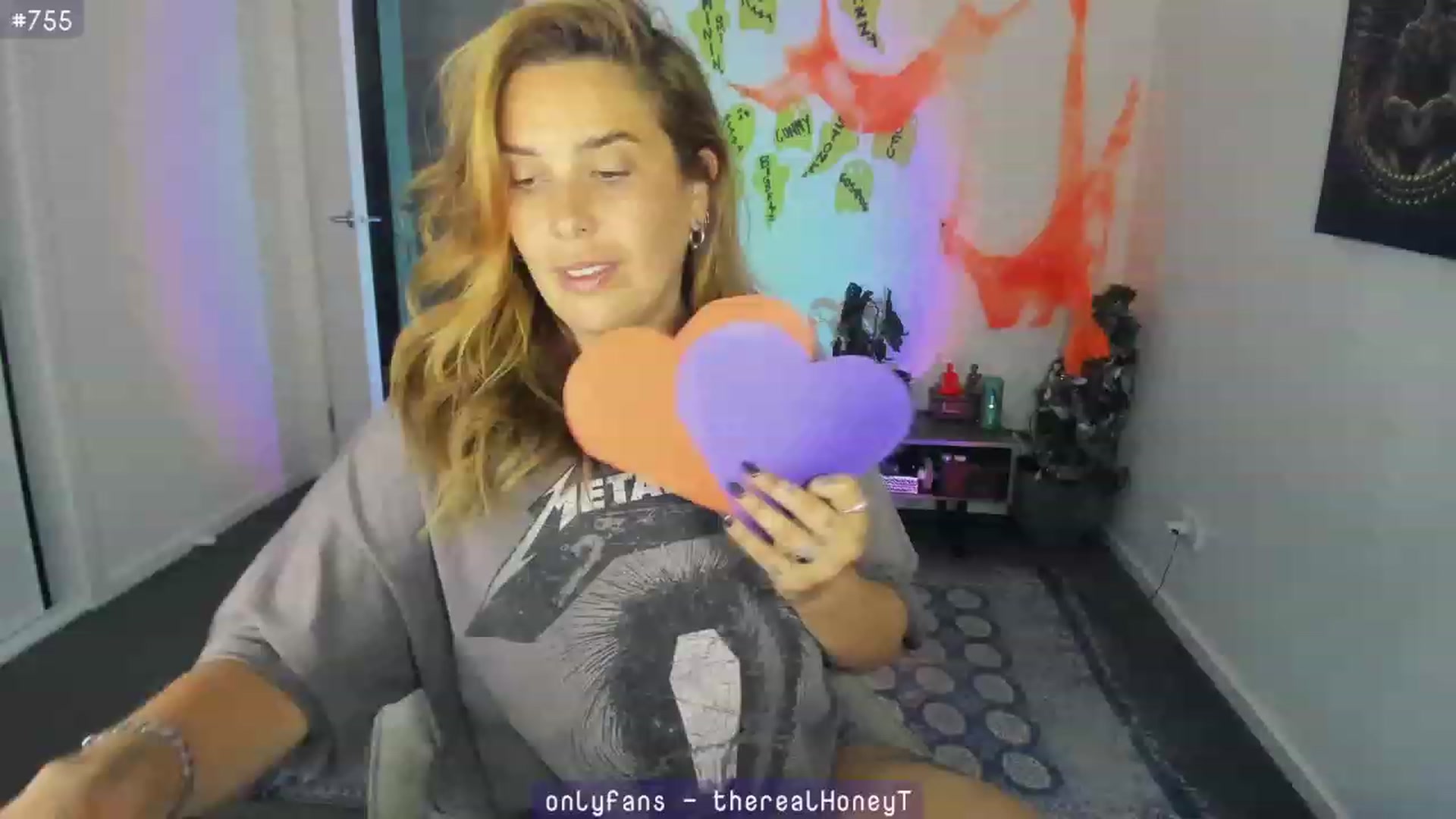 Gallery image thumbnail from Birthdaytits_'s myfreecams stream on, 10/19/2023, 10:04 image 6 of 20