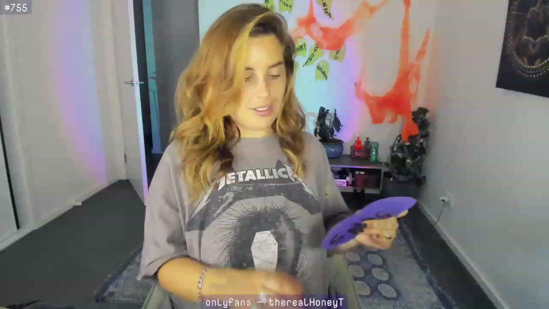 Gallery image thumbnail from Birthdaytits_'s myfreecams stream on, 10/19/2023, 10:04 image 7 of 20