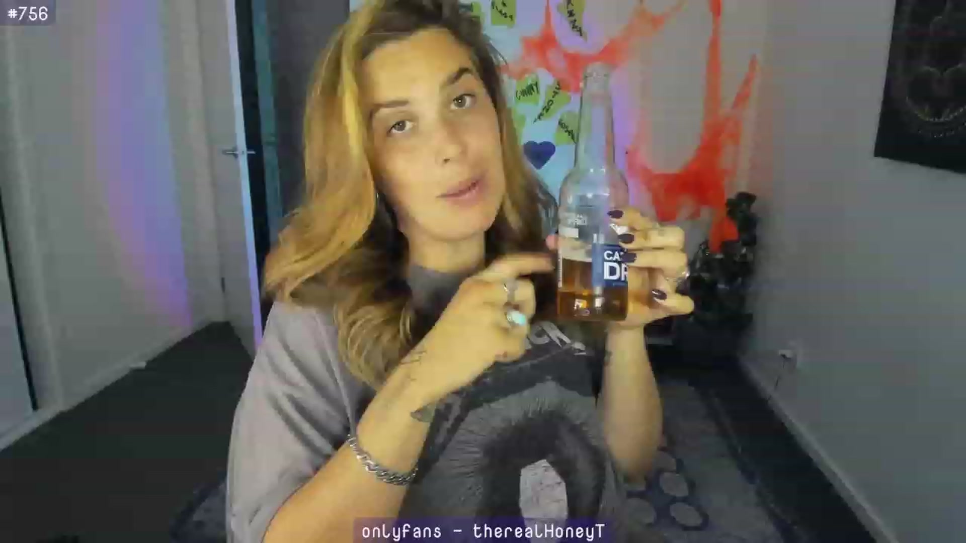 Gallery image thumbnail from Birthdaytits_'s myfreecams stream on, 10/19/2023, 10:04 image 14 of 20