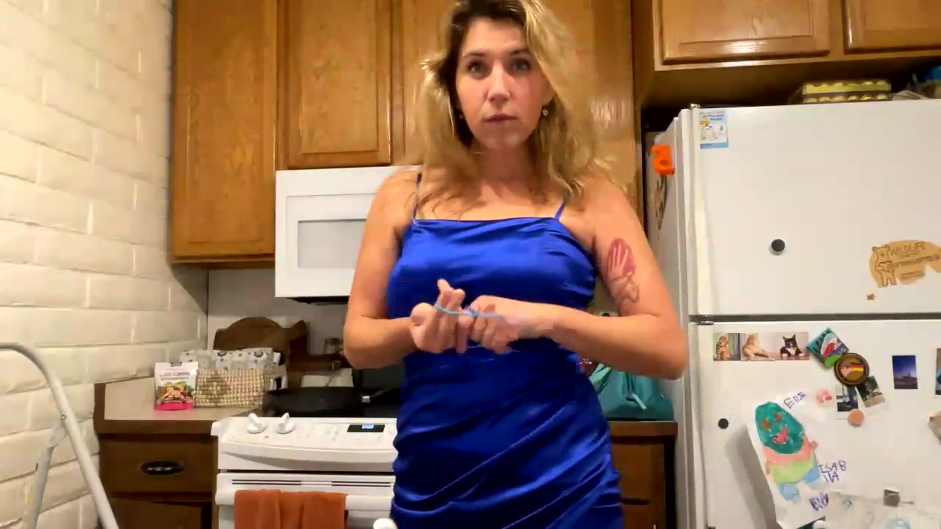 Gallery image thumbnail from BitchinBeth's myfreecams stream on, 03/14/2023, 17:25 image 3 of 20