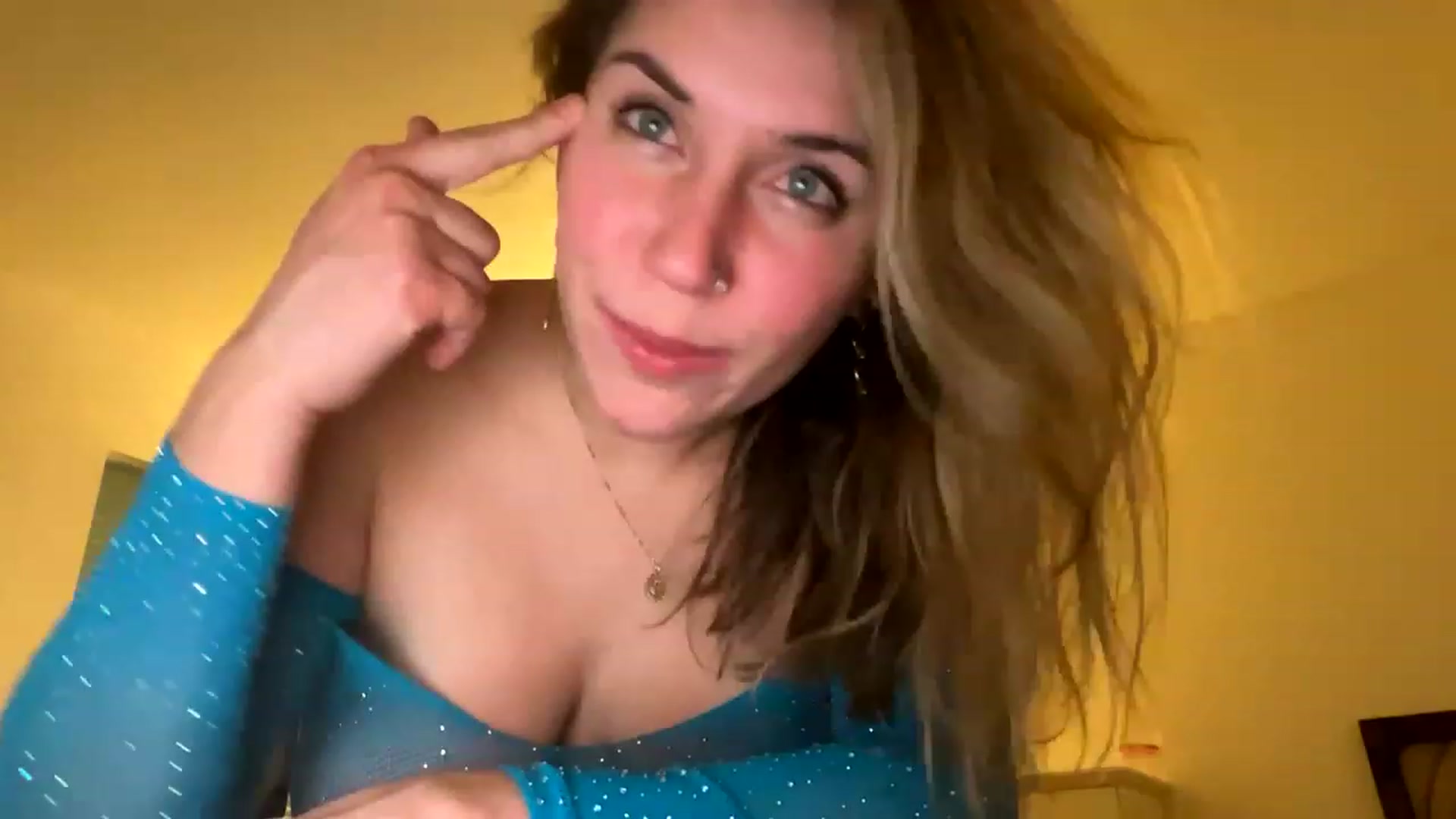 Gallery image thumbnail from BitchinBeth's myfreecams stream on, 03/29/2023, 10:03 image 20 of 20