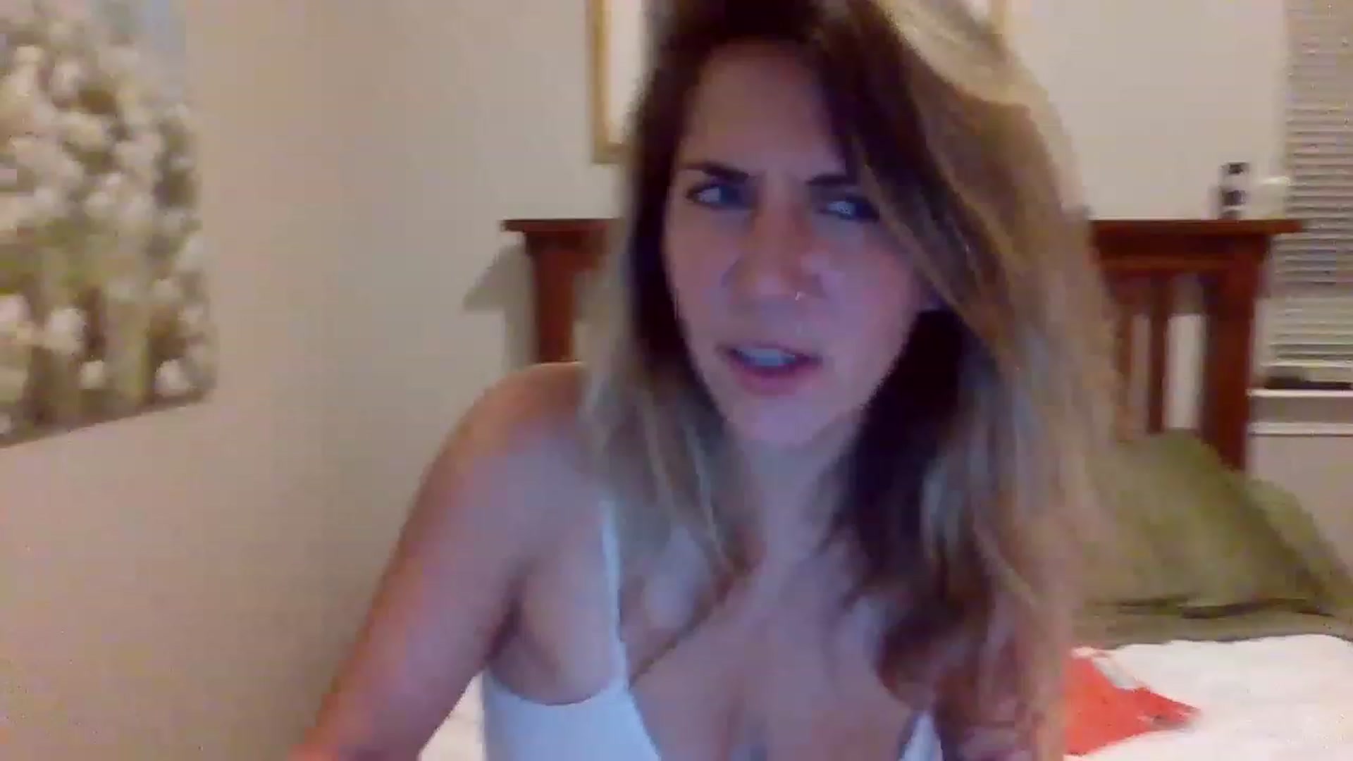 Gallery image thumbnail from BitchinBeth's myfreecams stream on, 08/27/2023, 07:47 image 20 of 20