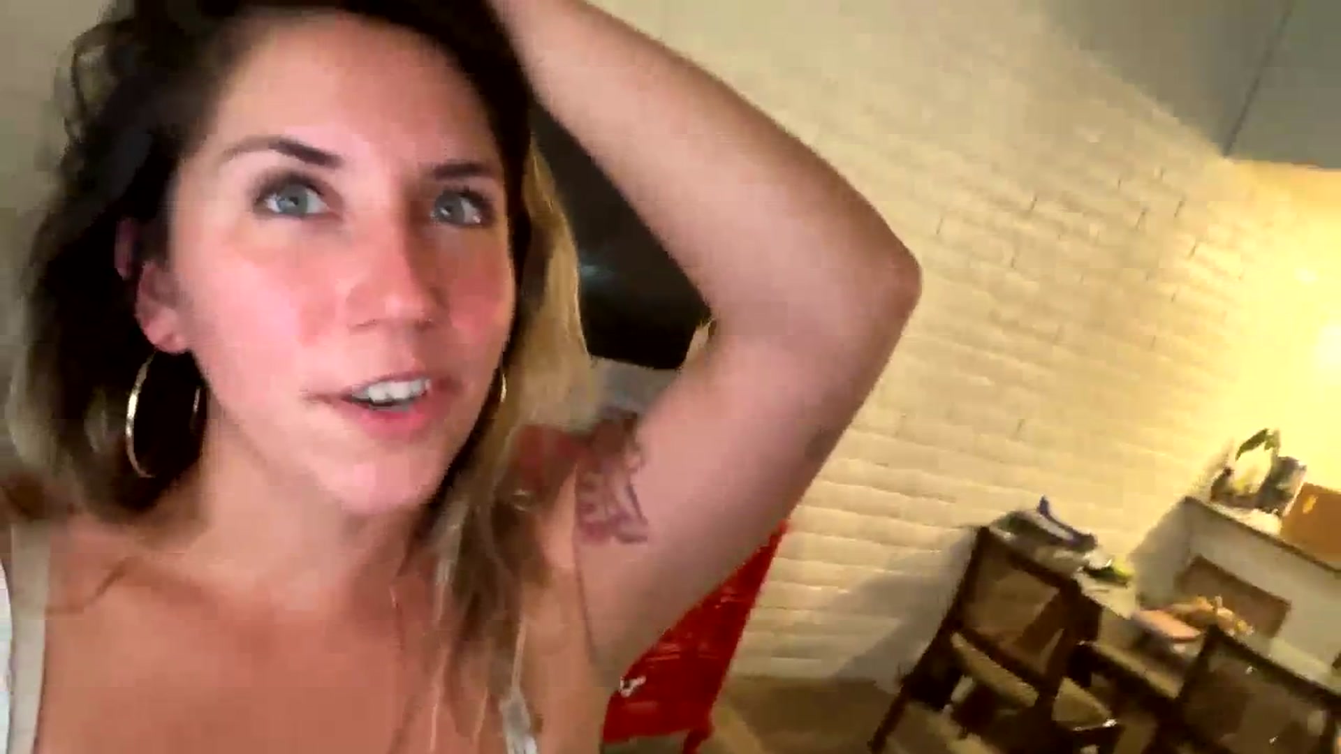 Gallery image thumbnail from BitchinBeth's myfreecams stream on, 08/30/2023, 19:04 image 6 of 20
