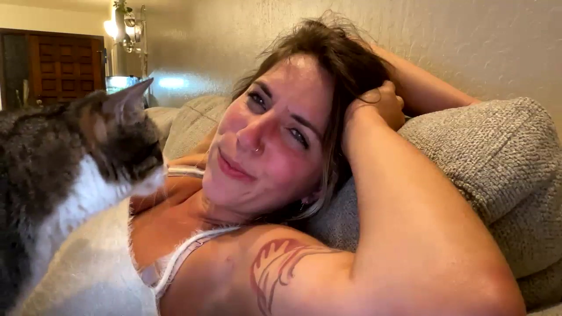 Gallery image thumbnail from BitchinBeth's myfreecams stream on, 09/08/2023, 05:47 image 15 of 20